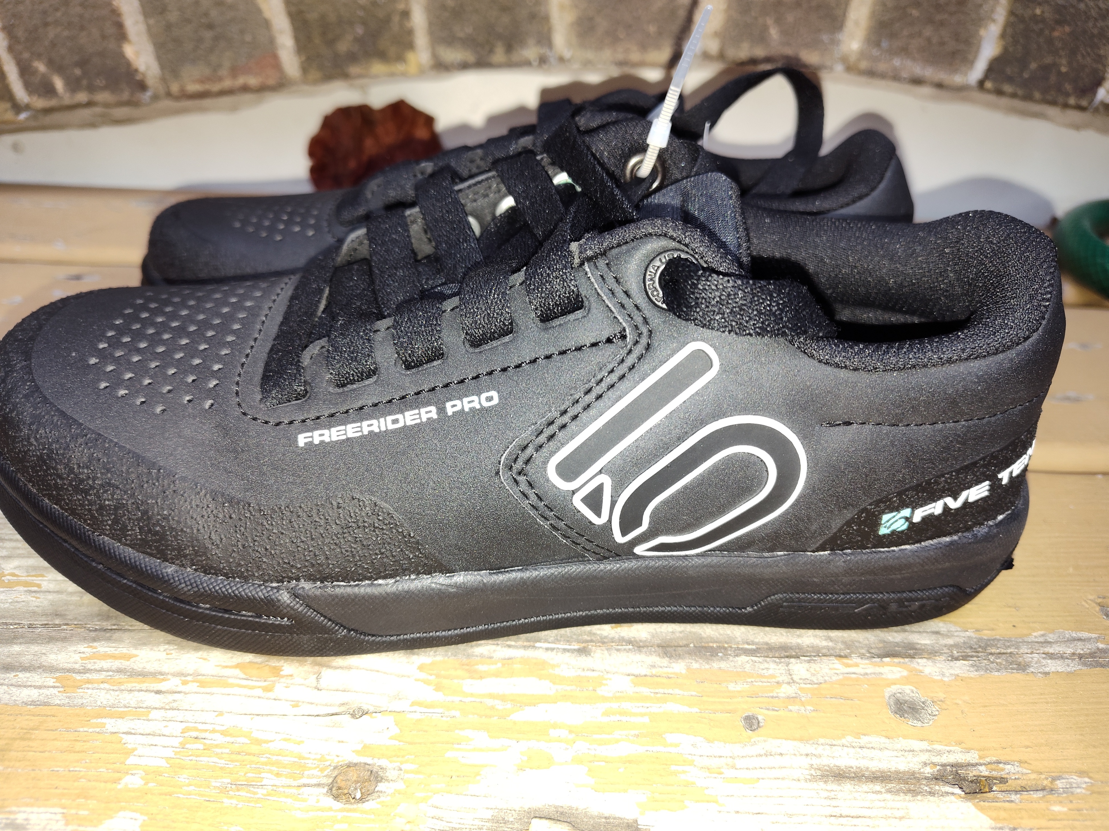 Five Ten Freerider Pro Mountain Shoes Women/Jr Brand New