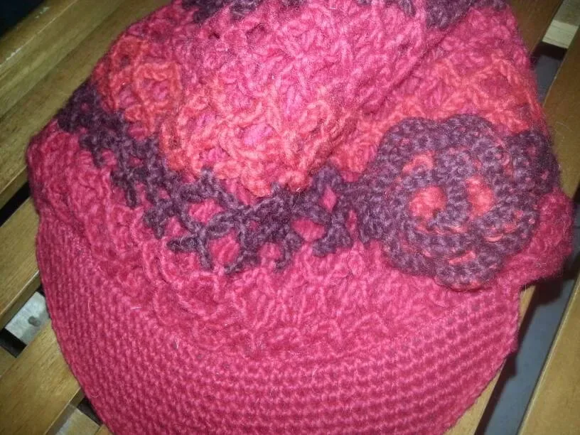 Warm 100% Wool HandMade Red Hat / Toque -- Cozy And Stylish - photo 3