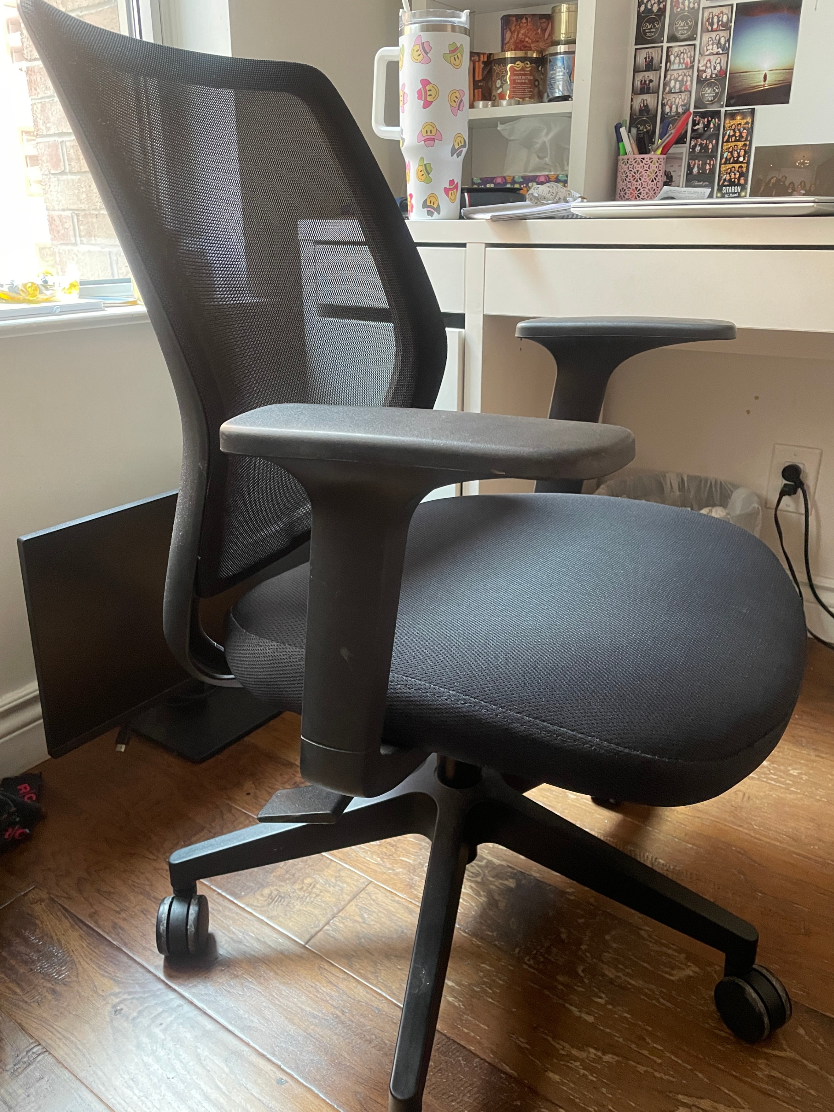 Electric Standing Desk + Office Chair – Like New! - photo 2