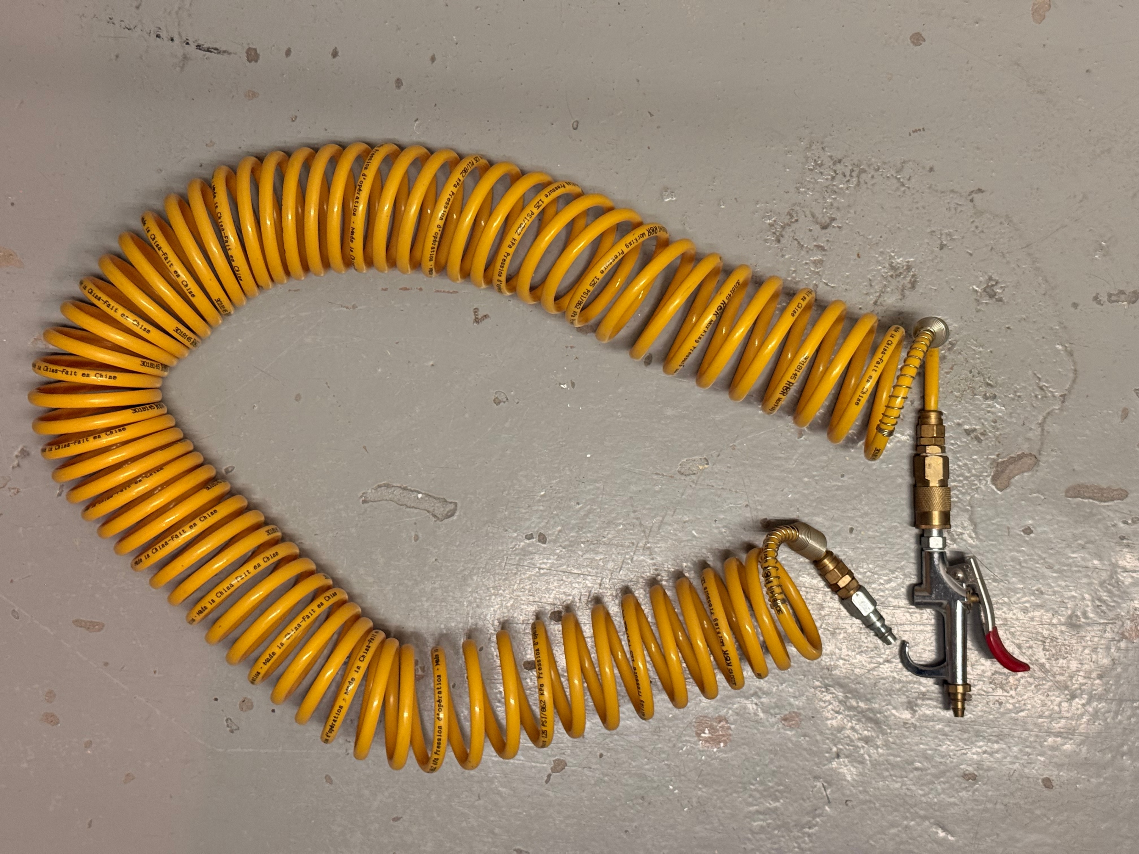 Campbell Hausfeld Air Compressor with Hoses and Tools - photo 4