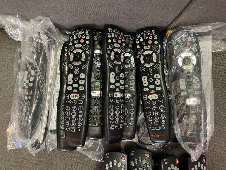 Rogers TV Remotes - photo 2
