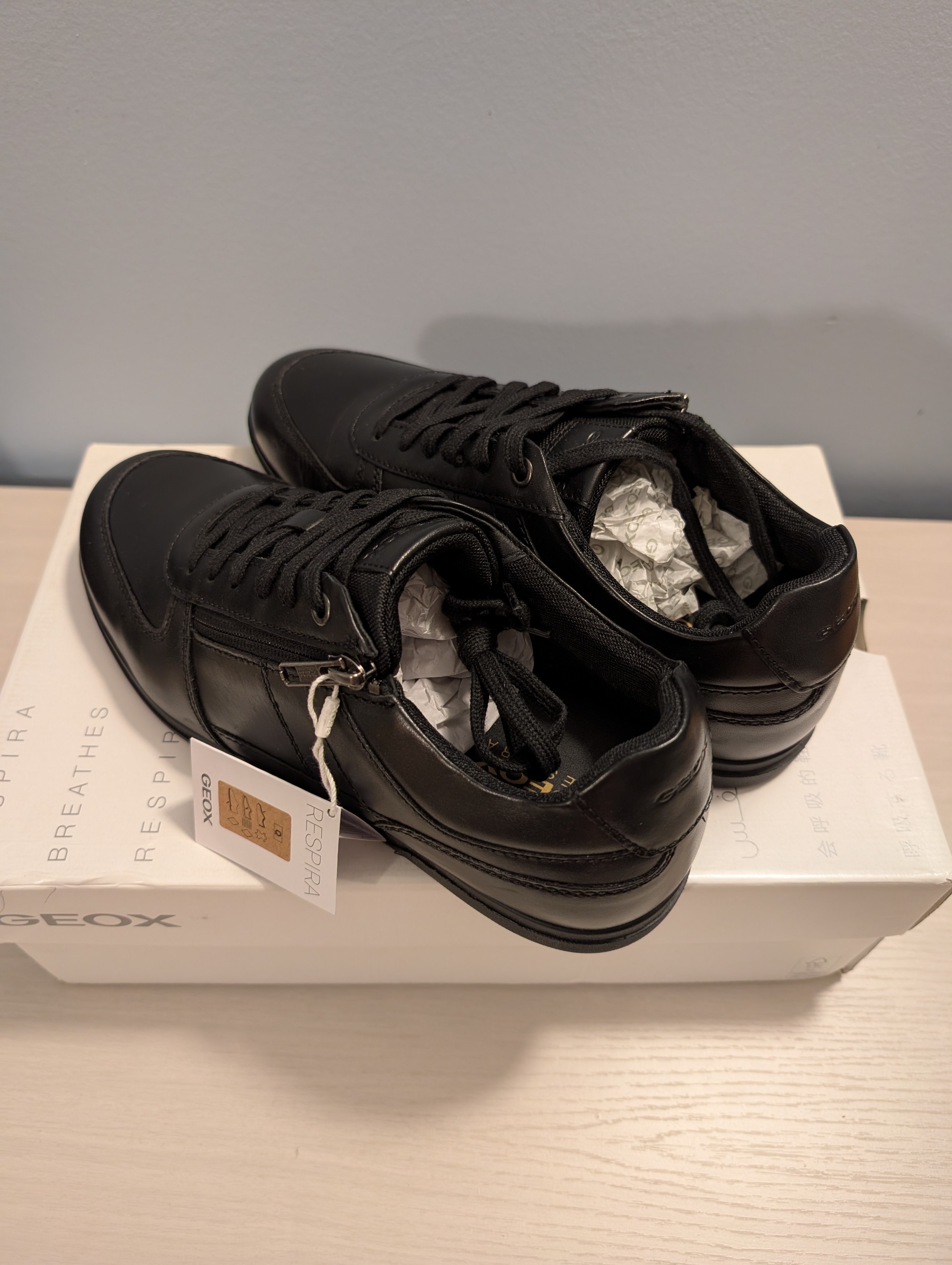 GEOX Renan B Men's Leather Sneakers - Black - US 8 - photo 2
