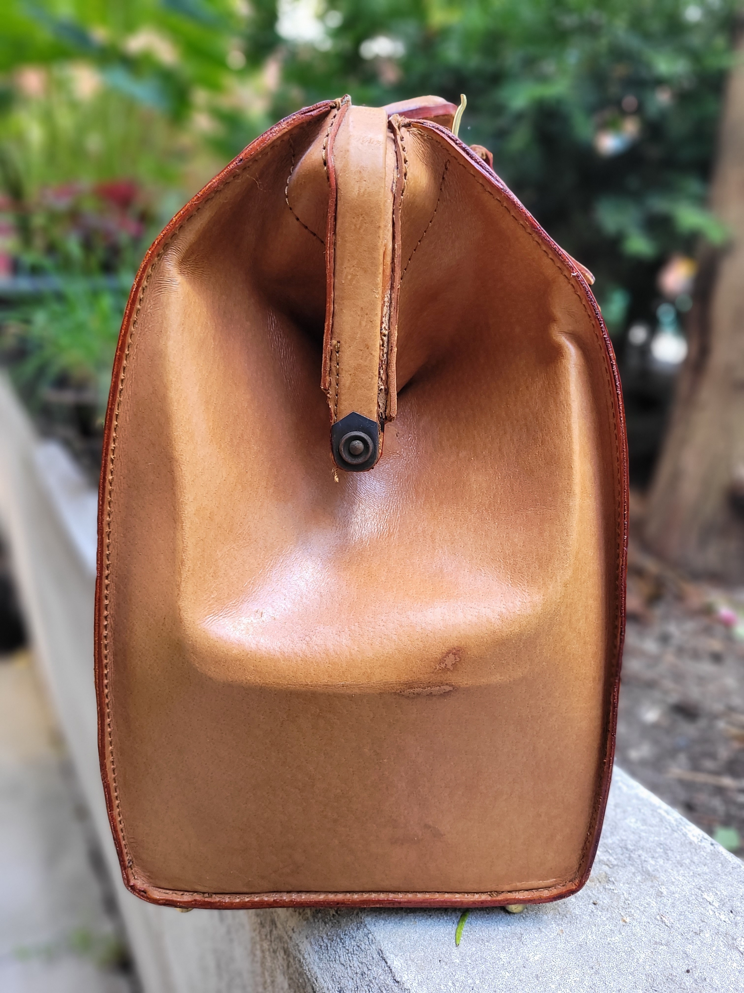 Doctor style leather bag - photo 4