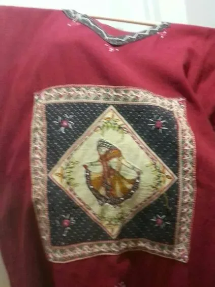 Great Red Indian Shirt /dress With Slitted Sides And Decal - photo 5