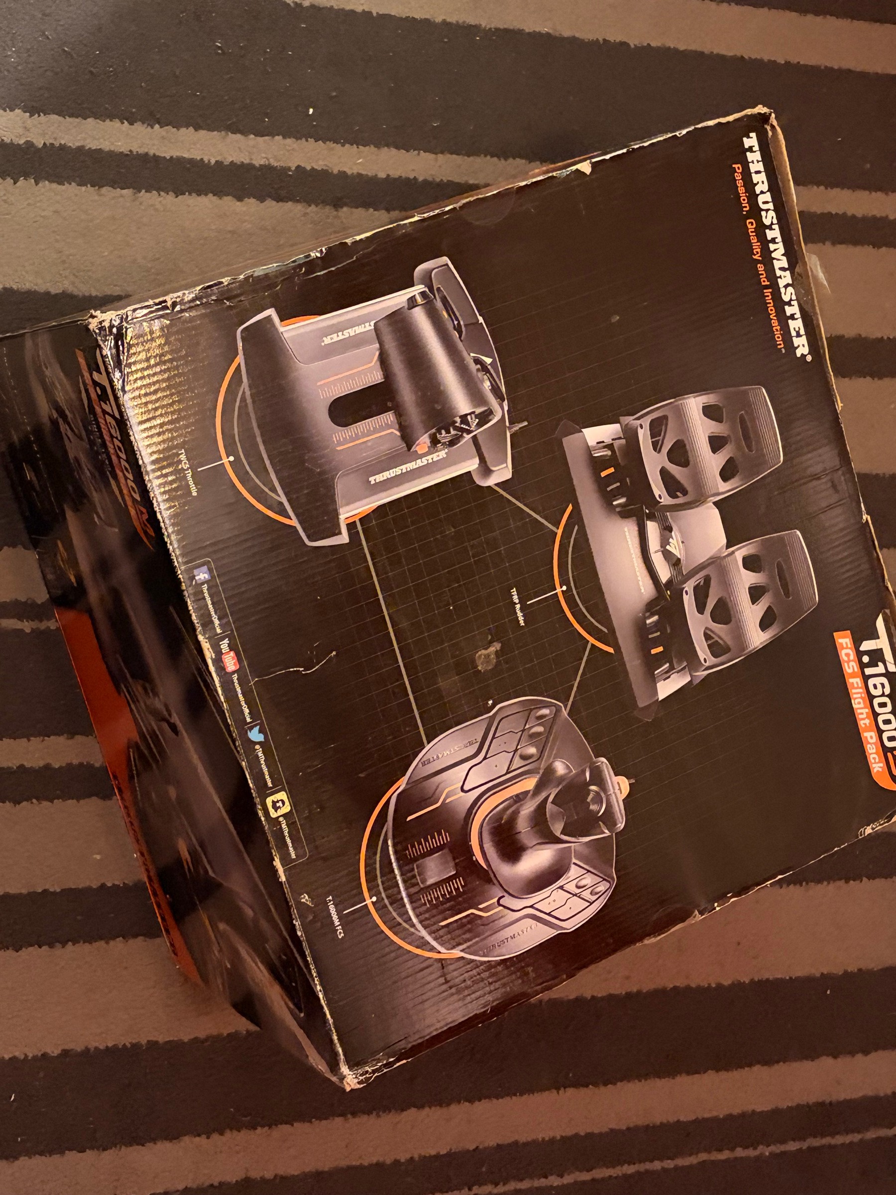 Thrustmaster T16000M FCS Flight Pack (joystick+throttle+pedals) - photo 5