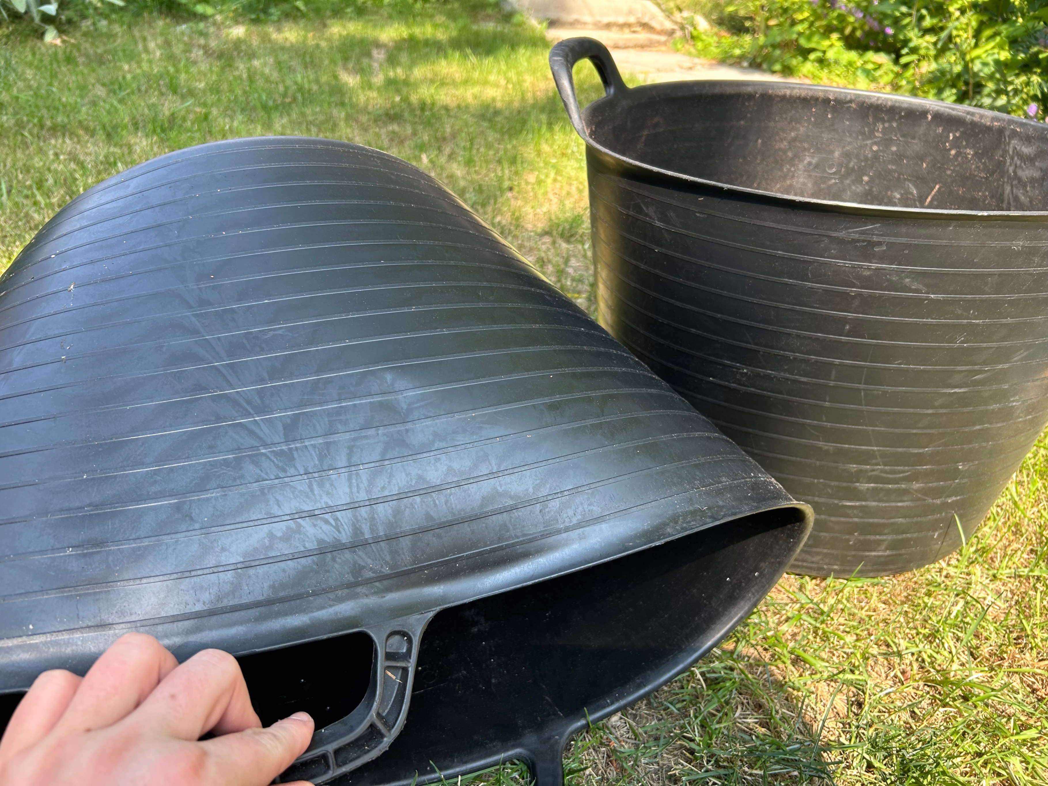 42L Flexible Plastic Tub/Bucket - photo 2
