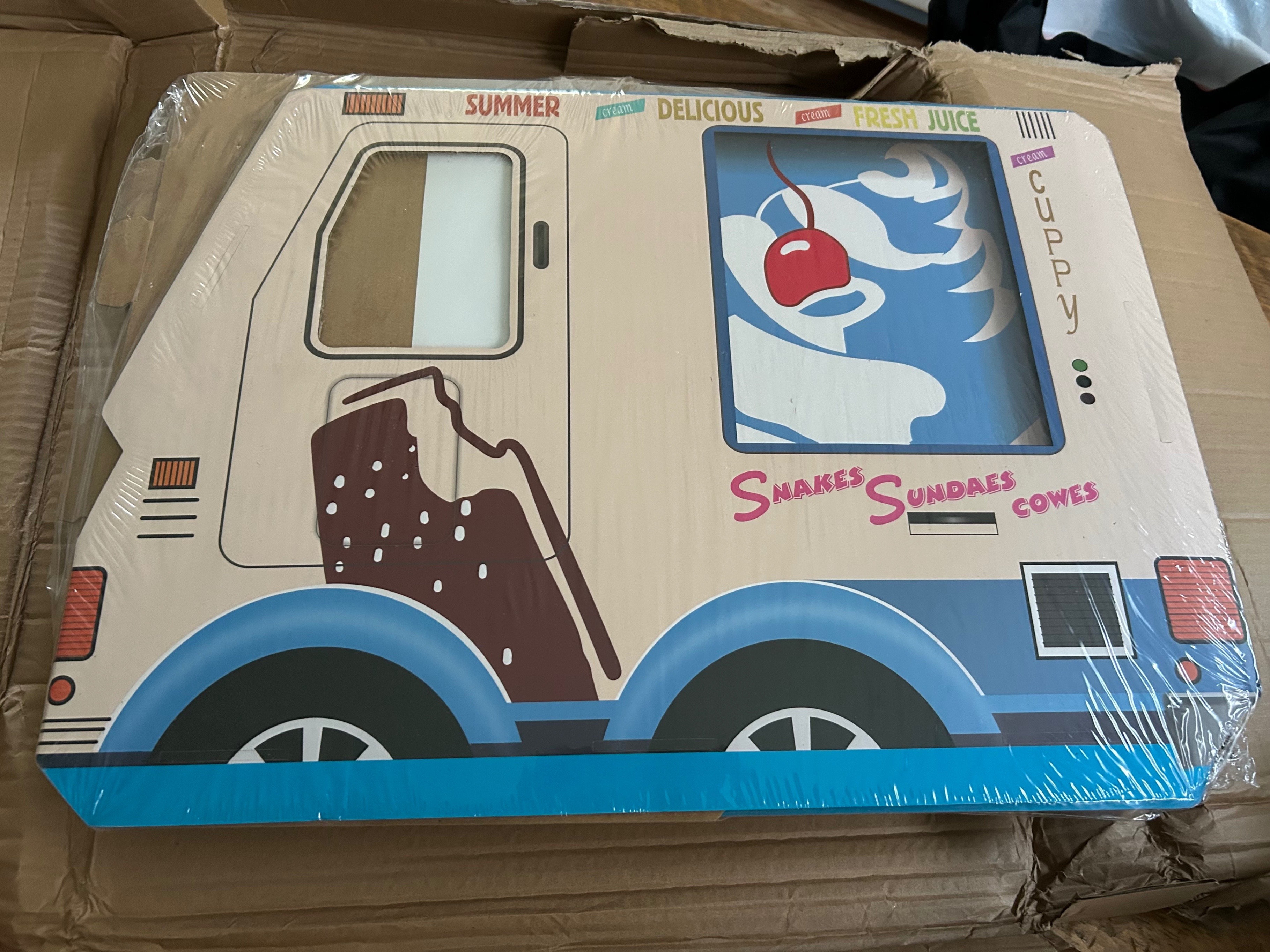 Blue Ice Cream Pattern - Corrugated Cardboard Cat Scratcher - photo 2