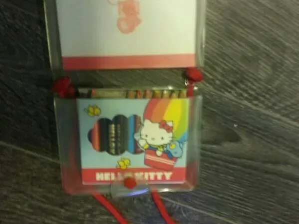 Nostalgia Buns: Vintage Hello Kitty "Purse" With Pencil Crayo... - photo 5