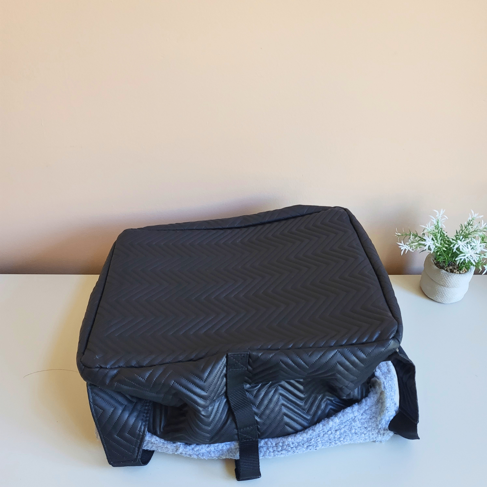 Dog Carrier - Comfy Dog Booster Seat - Like New! 🐶 - photo 5
