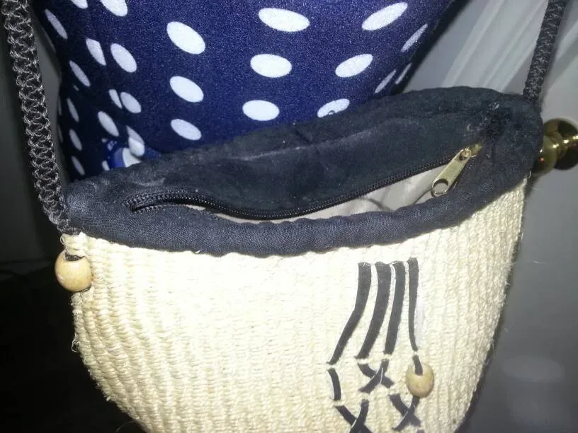 Beautiful Kenyan Hand Bag / Purse With Zipper - photo 3