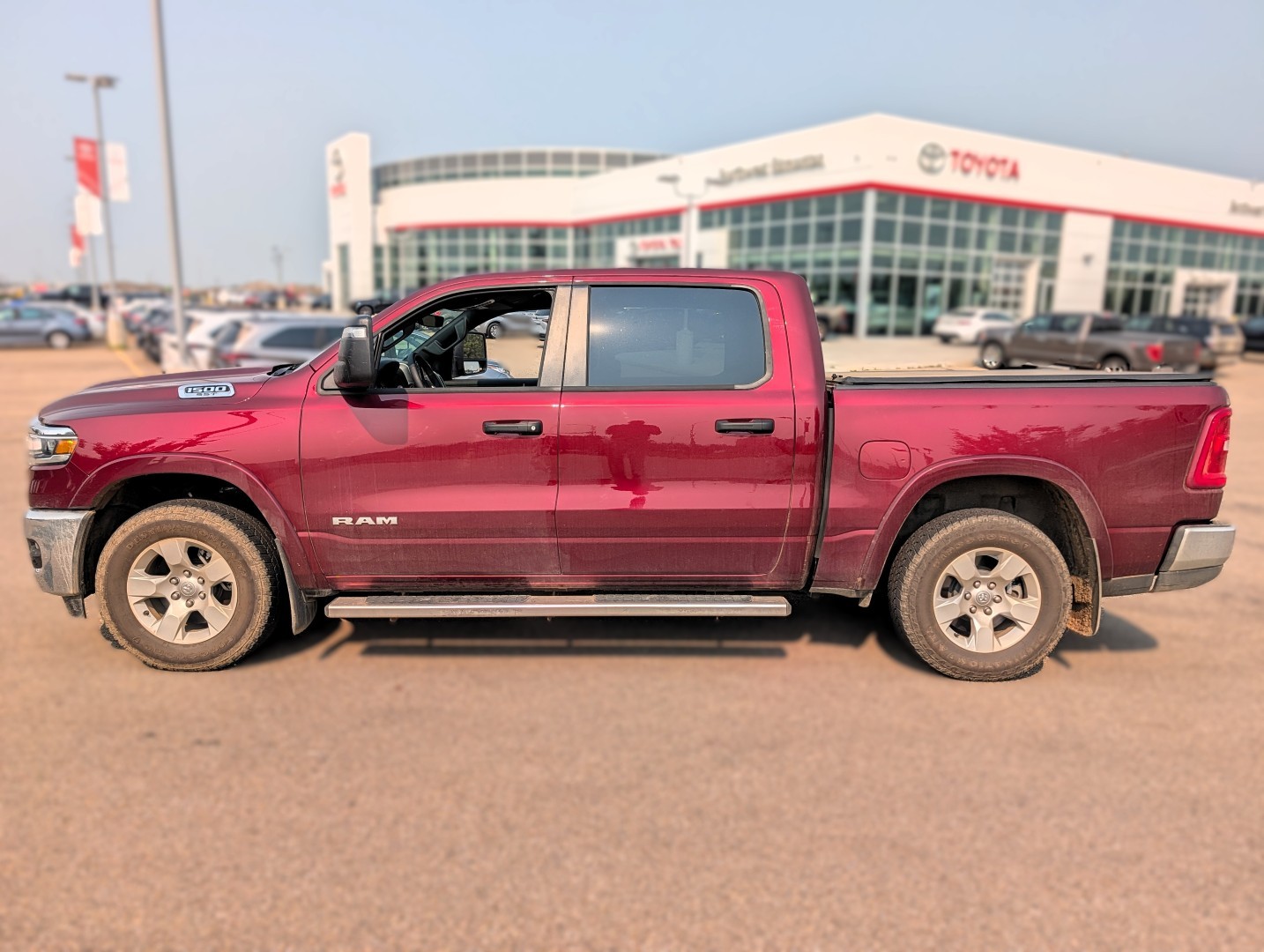 2025 RAM 1500 - photo 2
