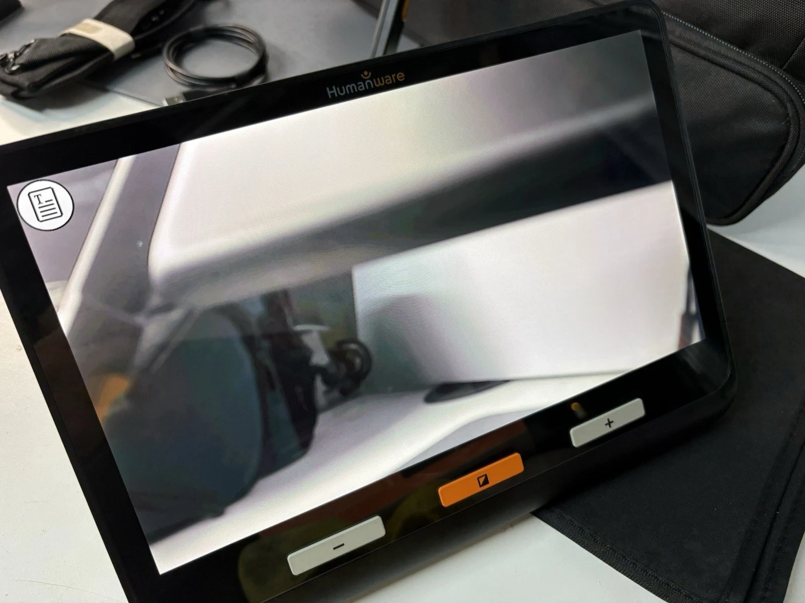Humanware Explore 12 Portable Video Magnifier Complete - photo 2