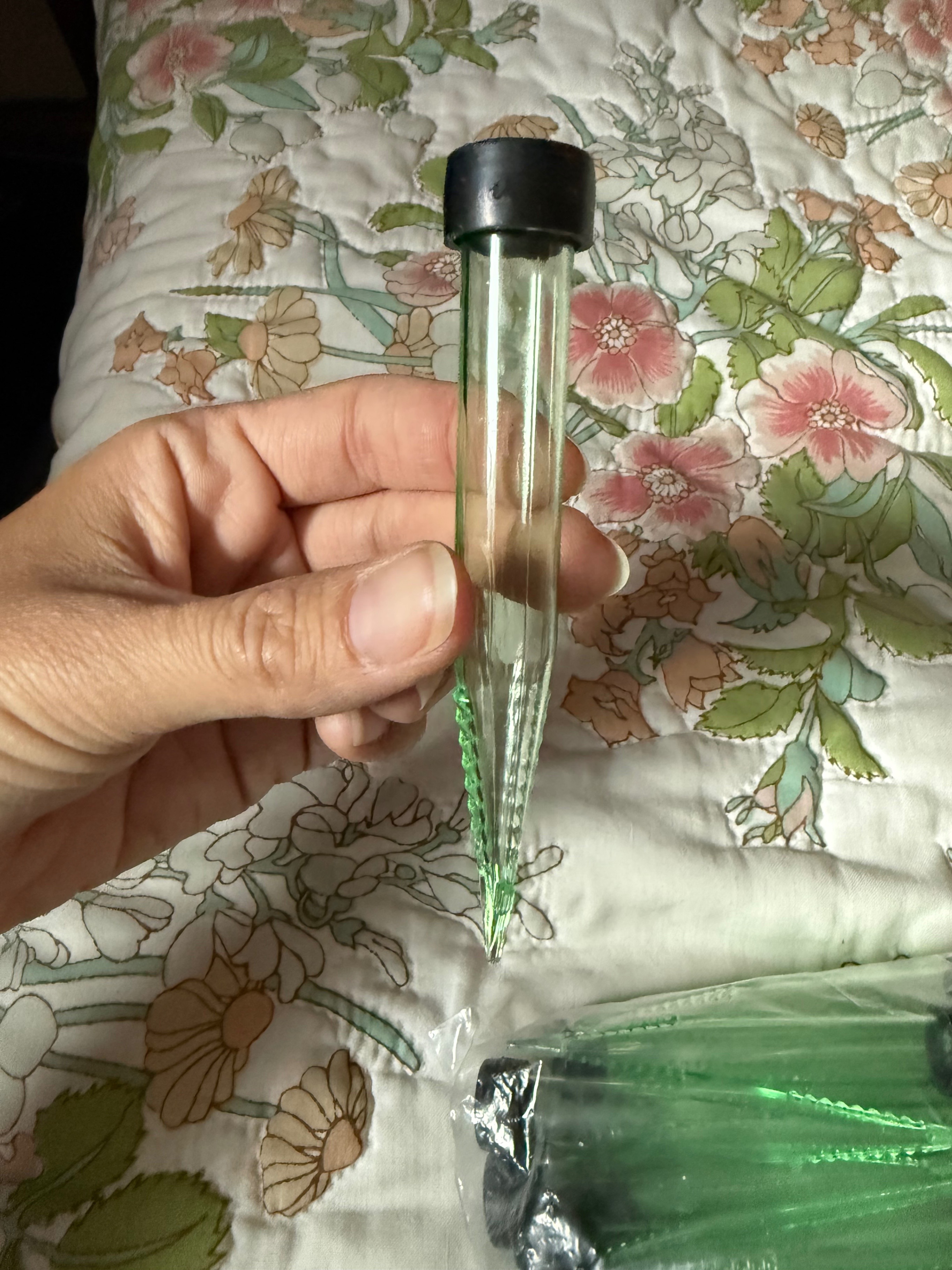 Plastic Vials with Caps for Flowers - photo 3
