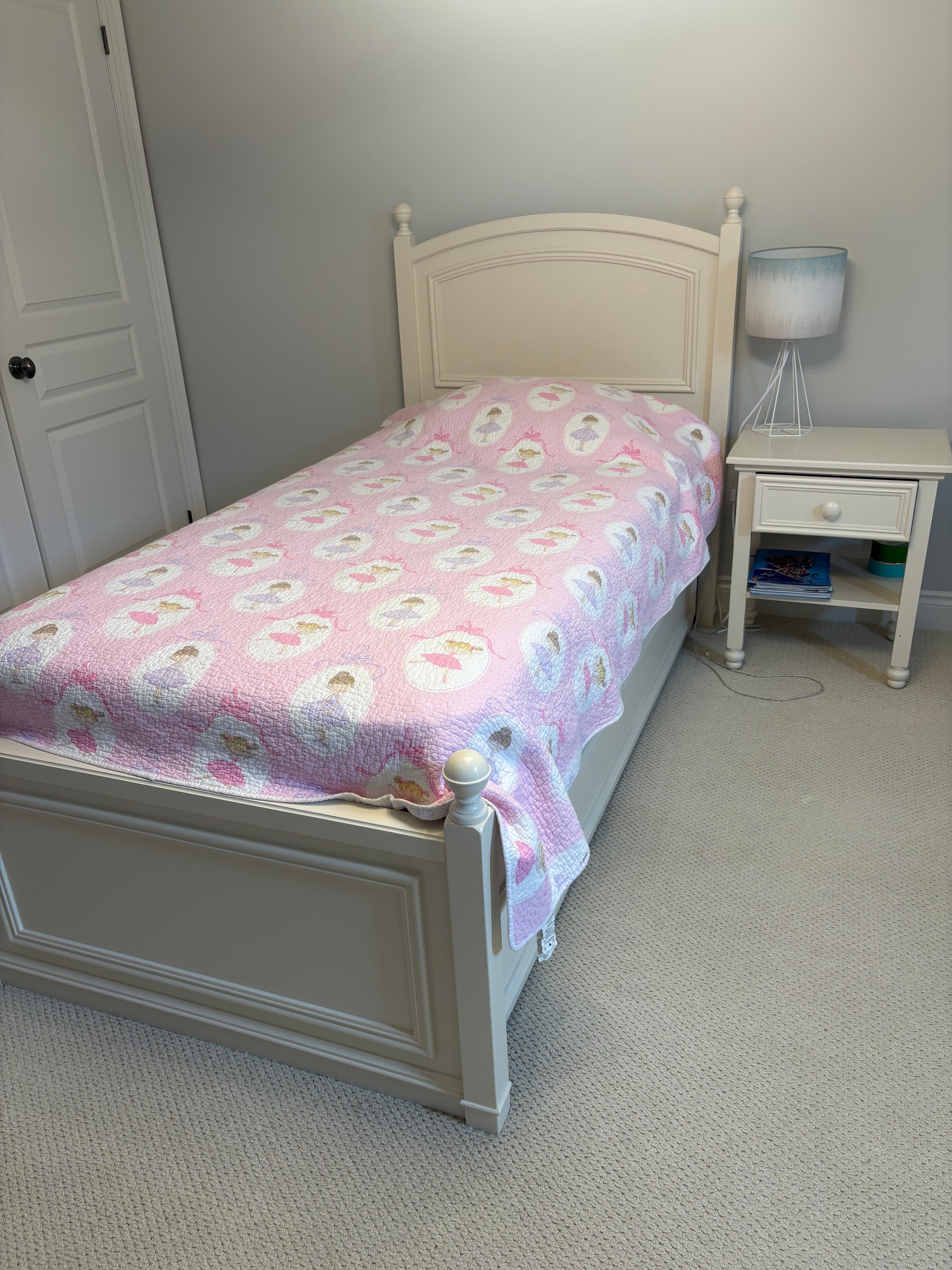 Cafe Kid Twin Bed and Matching Dresser & Nightstand - photo 2