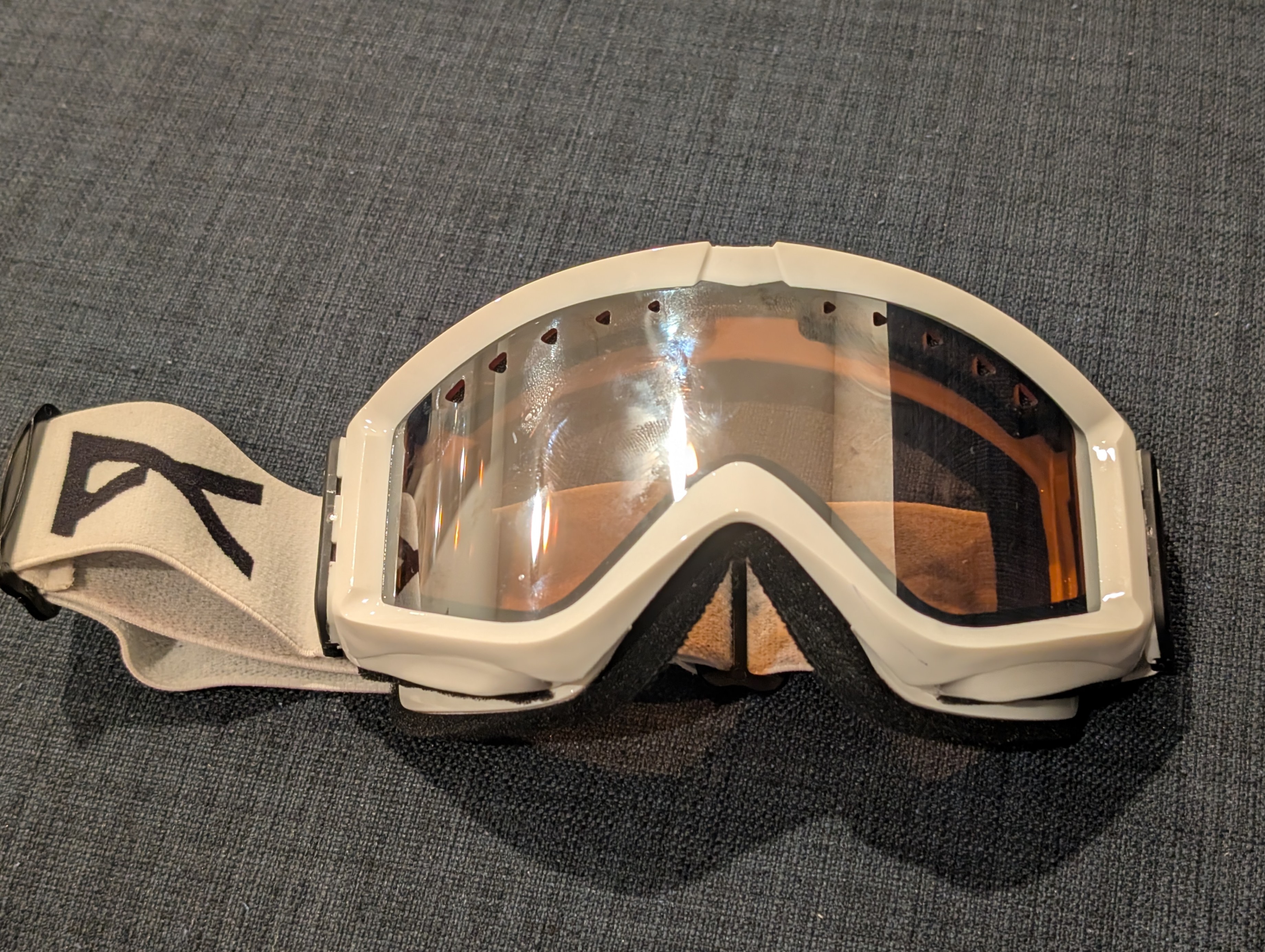 Anon ski/snowboard goggles