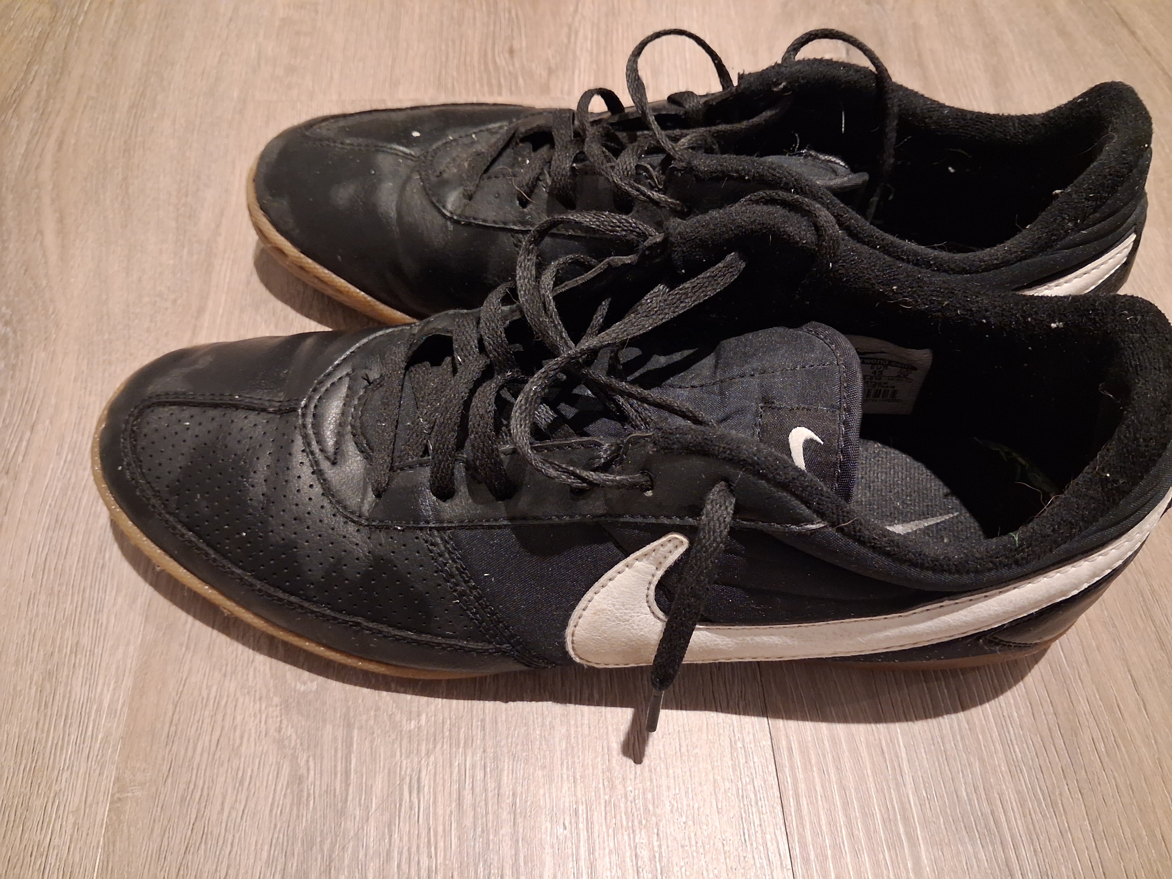 Nike Indoor Soccer Shoes - photo 3