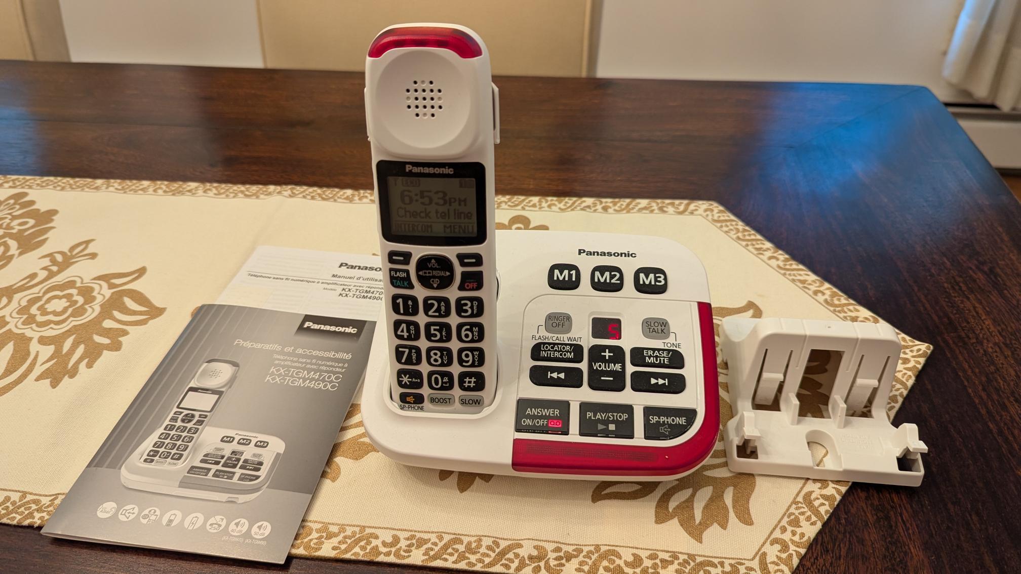 Panasonic Amplified Phone – Helps people with hearing loss. - photo 2