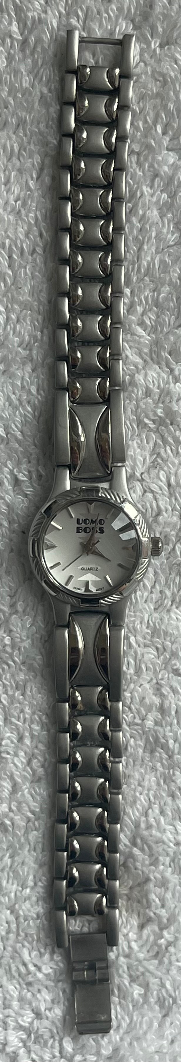 Vintage Uomo Boss Silver Link Bracelet Watch (Needs Battery) - photo 2