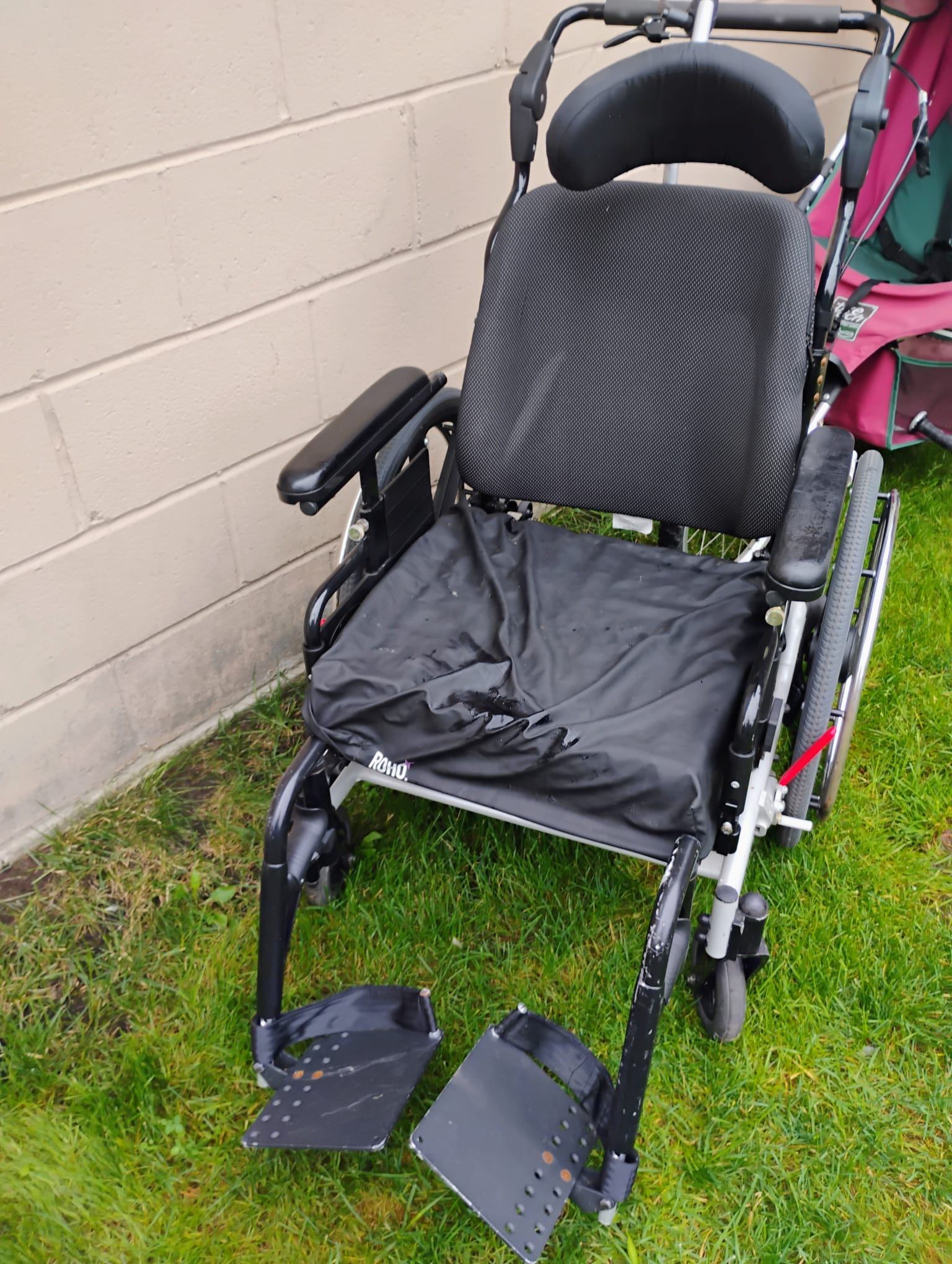 Invacare Matrx Wheelchair w/Attachments/ROHO Cushion