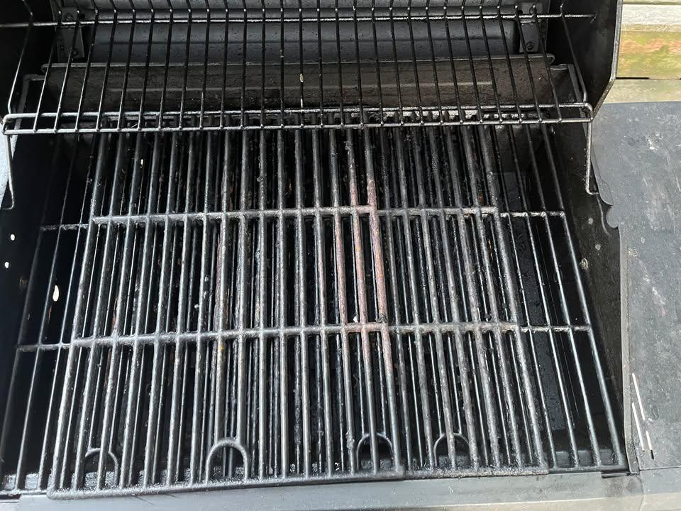 MASTER Chef Prime 4-Burner Propane Gas BBQ Grill - photo 4