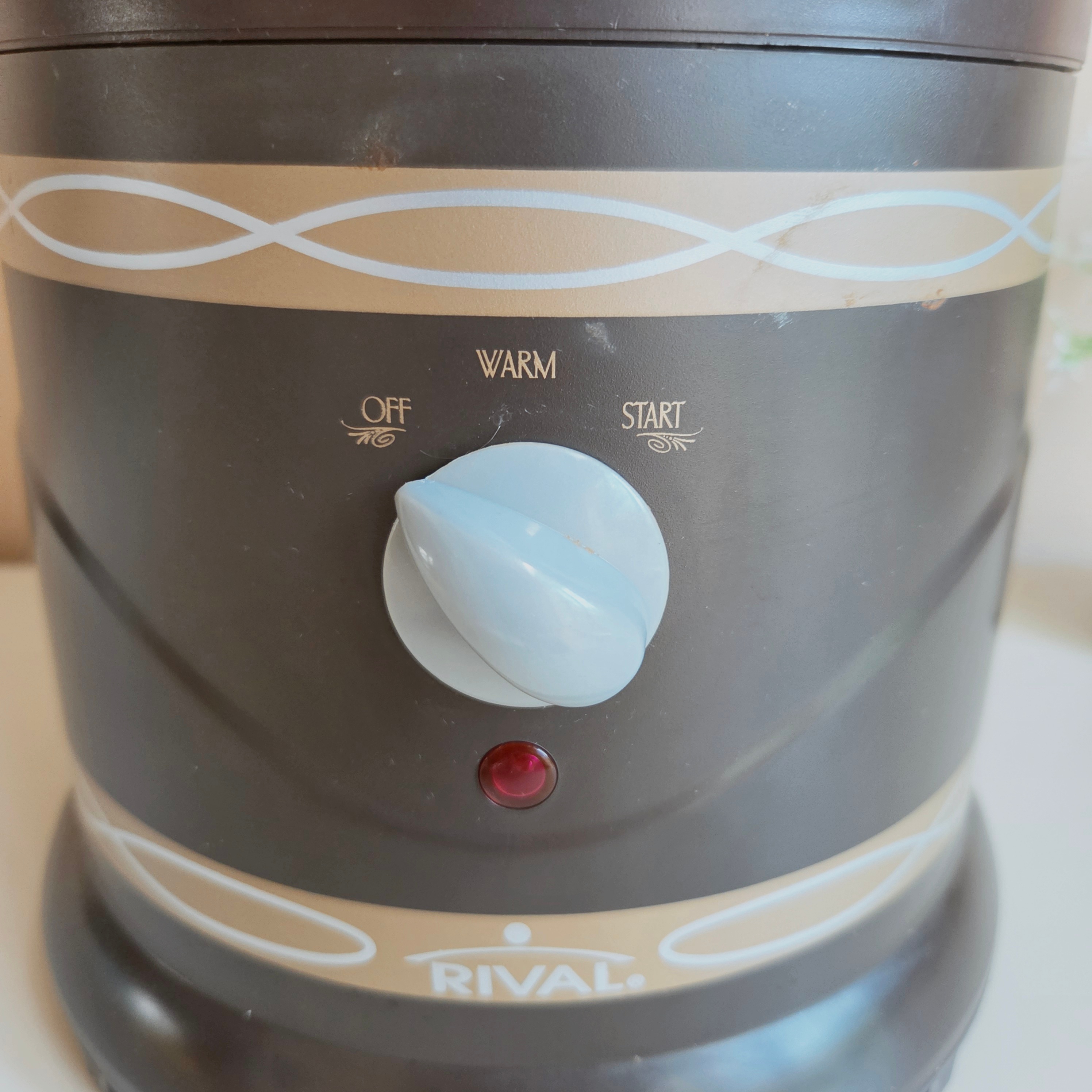 Chocolate Fountain - Large Heated Rival Fountain - Pre-Loved! 🍫 - photo 2
