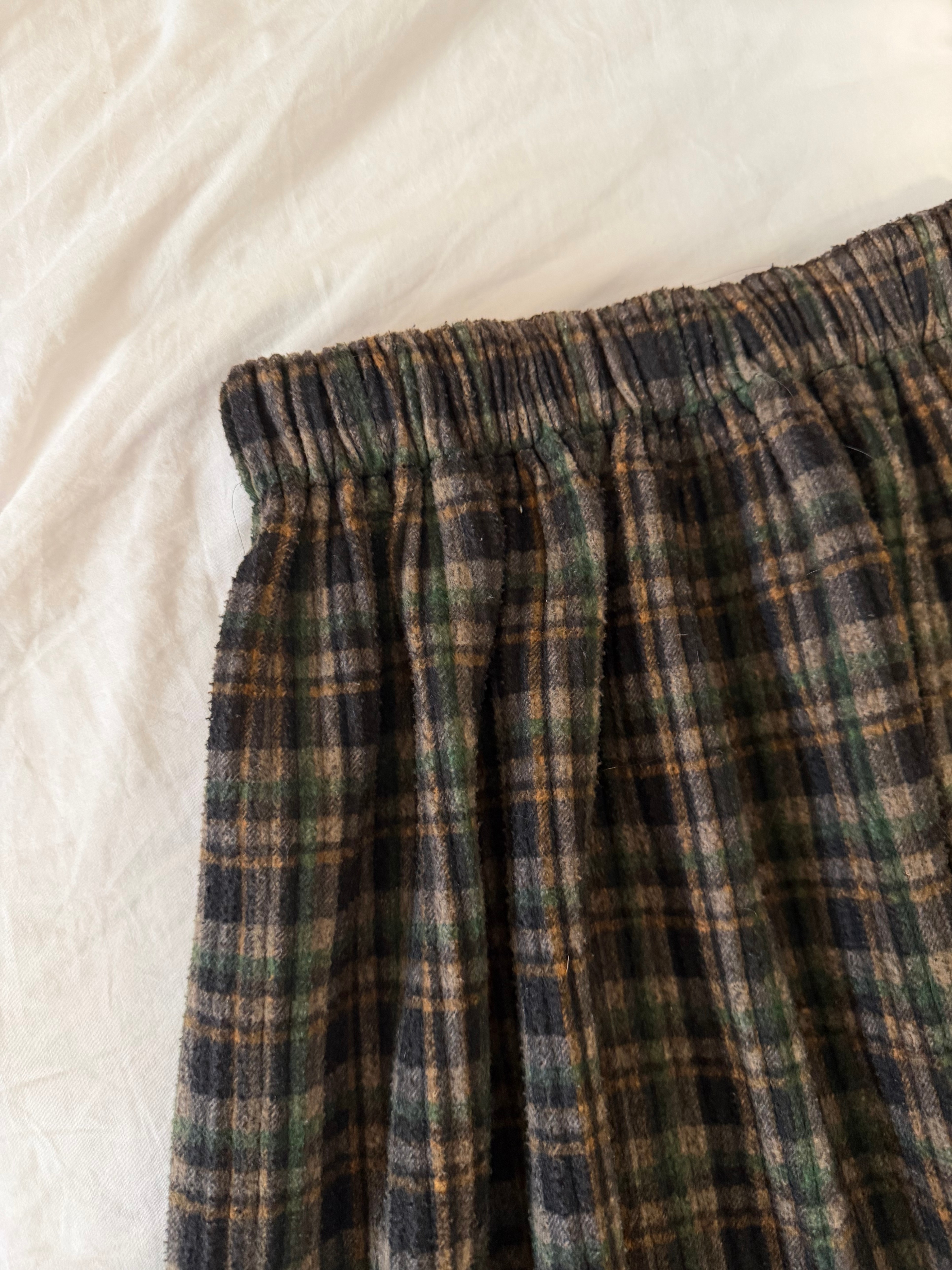 Women’s Plaid Midi Skirt – Elastic Waist - photo 2