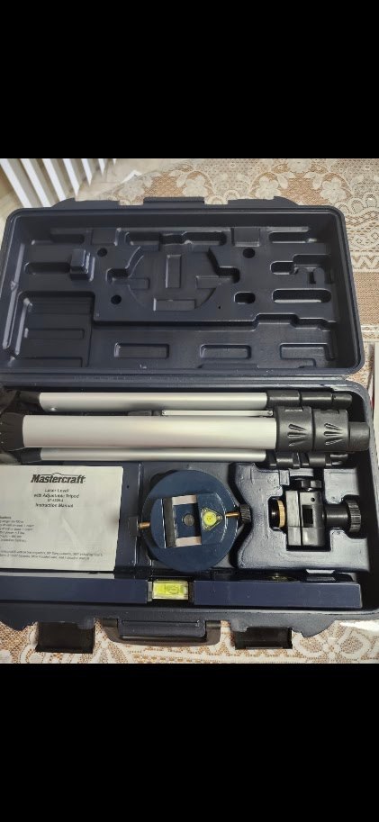 NEW Mastercraft Laser Level with Adjustable Tripod