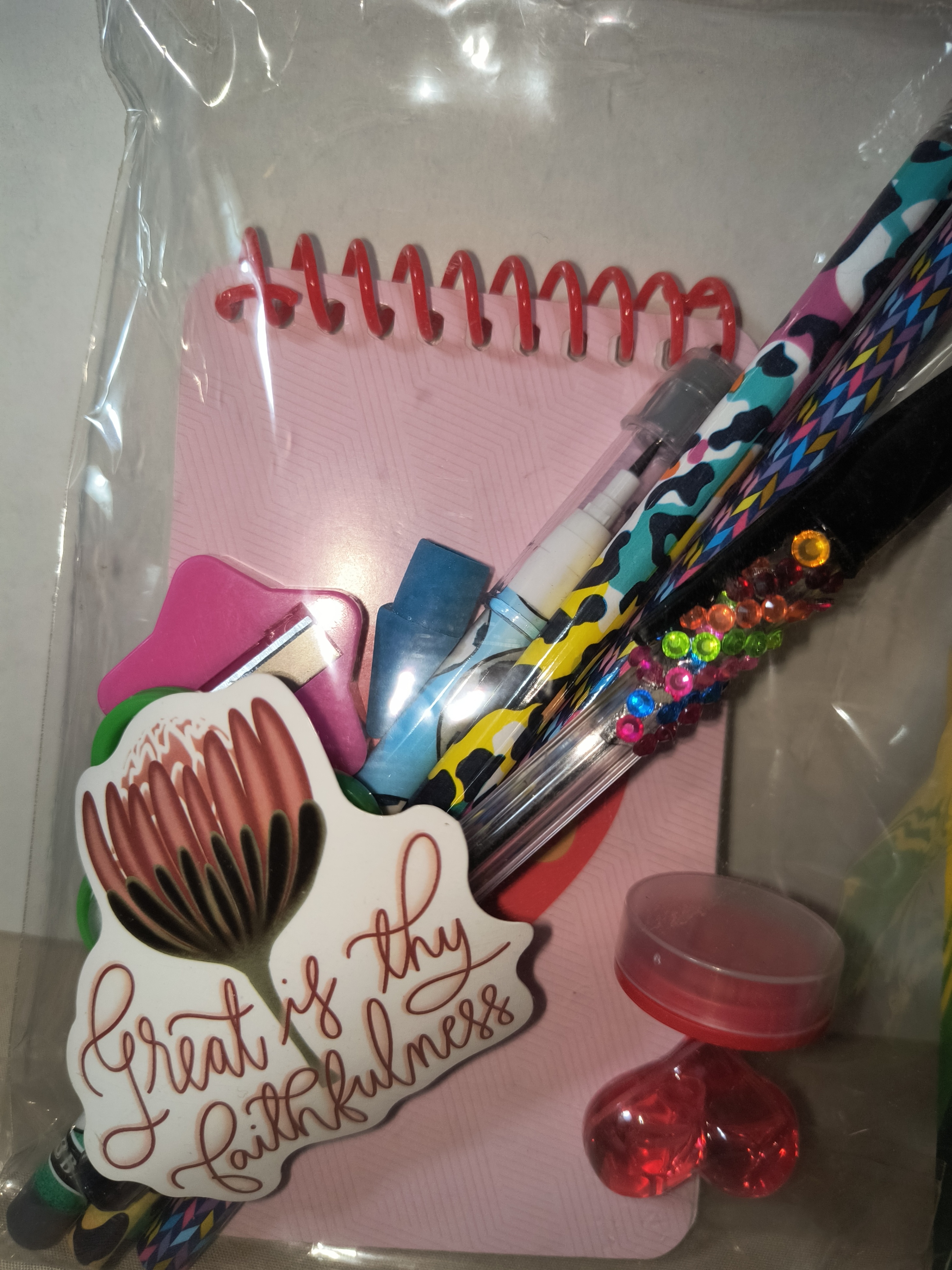 Cute Stationery & Crayola Crayon Gift Set Lot! - photo 4