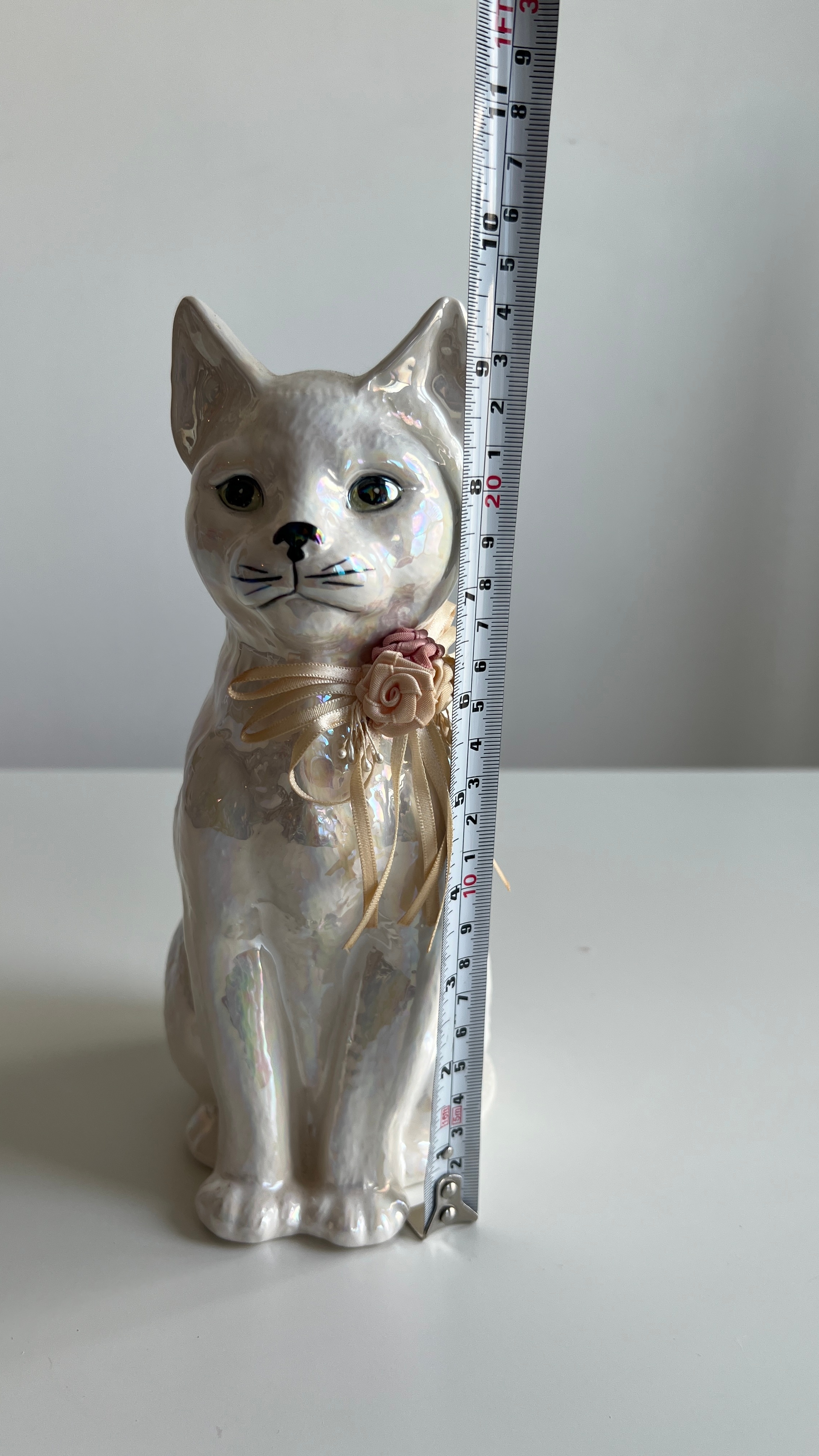 vintage 80's Cat Statue Kitten Iridescent figurine - photo 2
