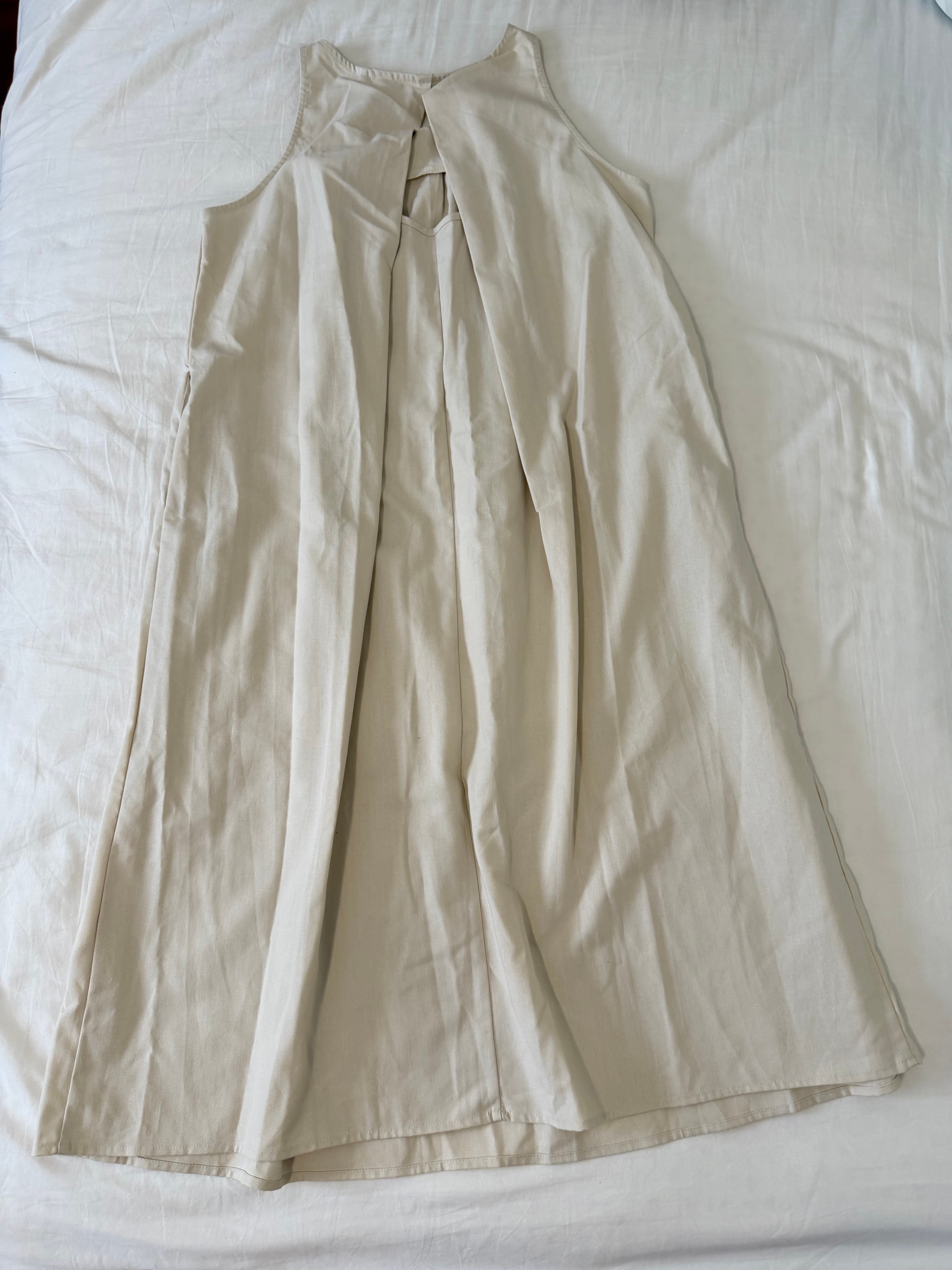 Women’s Beige Pleated Sleeveless Maxi Dress – Size L - photo 4