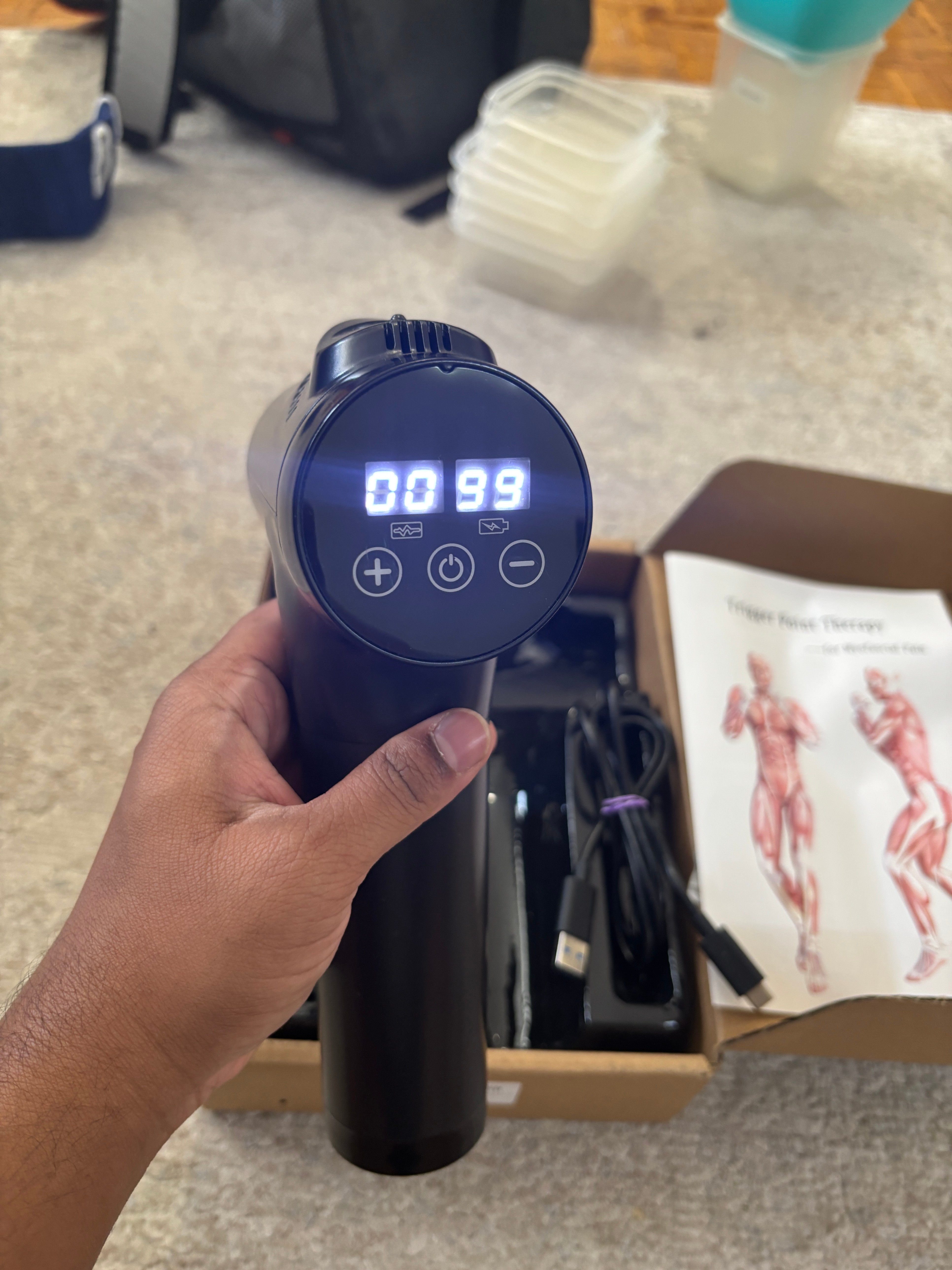 Barely used AYURA Deep Tissue Massage Gun - photo 2