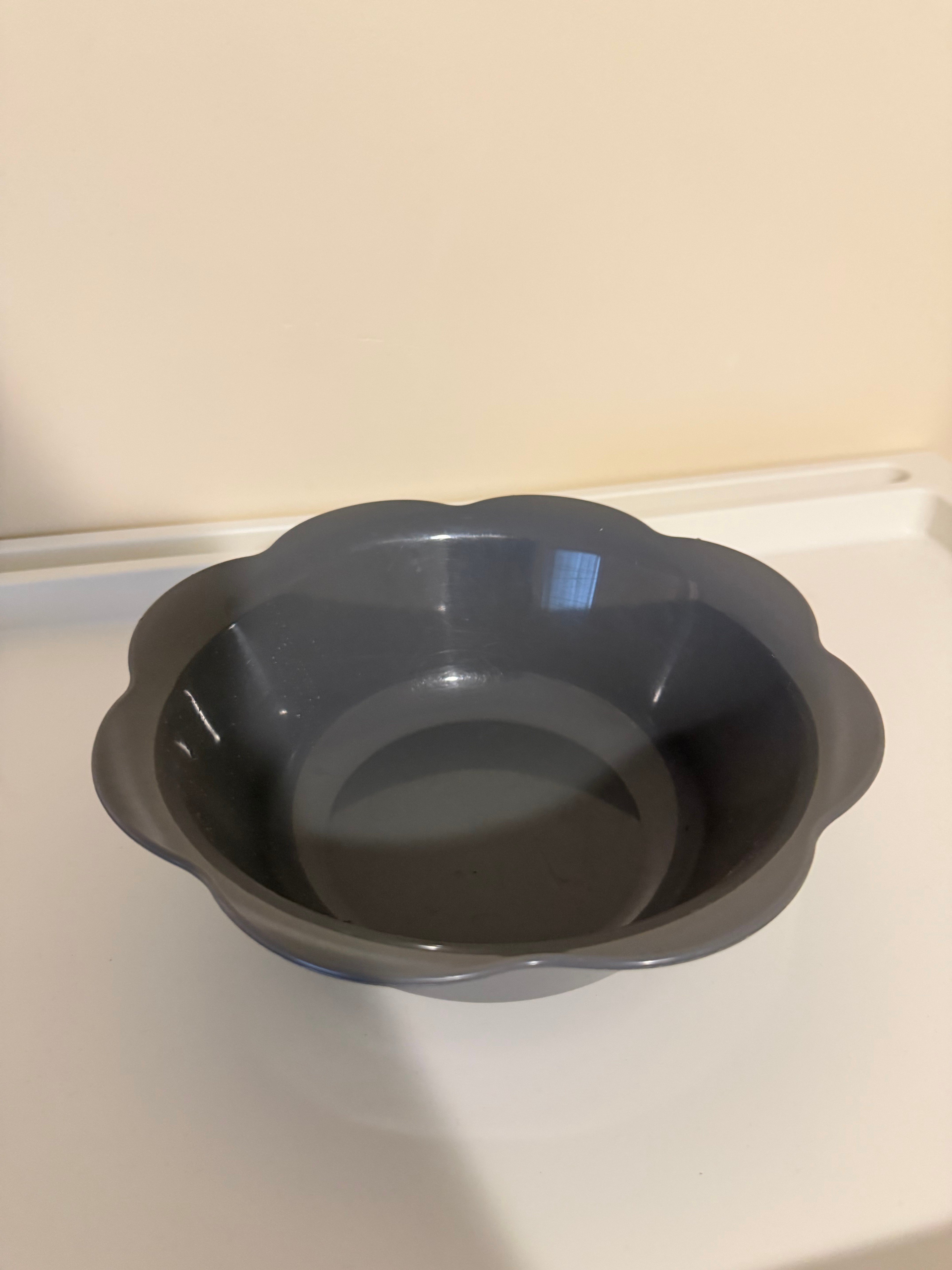 Made in Japan Grey Flower-Shaped Plastic Bowl - photo 3