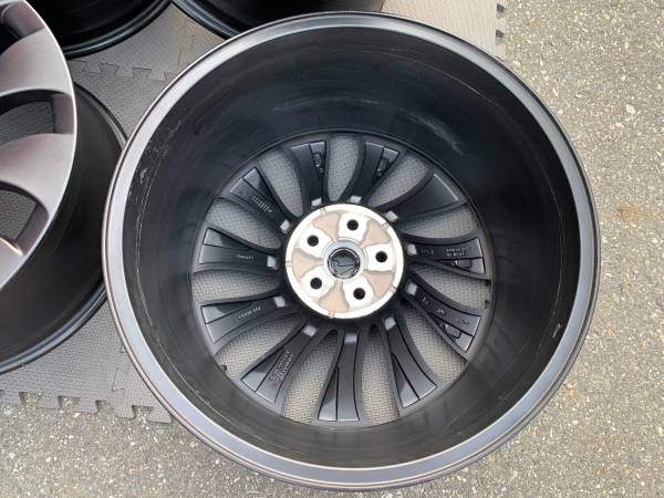 1 X single UBERTURBINE 21x10.5" REAR TESLA Model Y Performance - photo 3