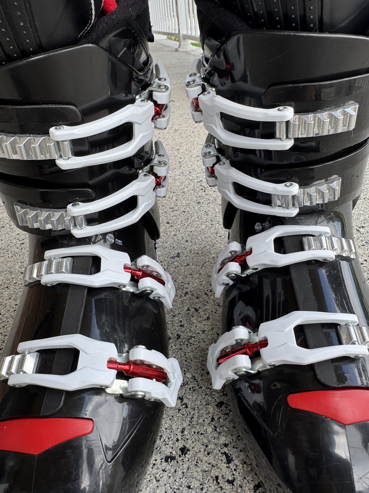 Alpina AJ4 Junior Ski Boots Mondo 26 / US 8 — Flex 50 — Markham - photo 4