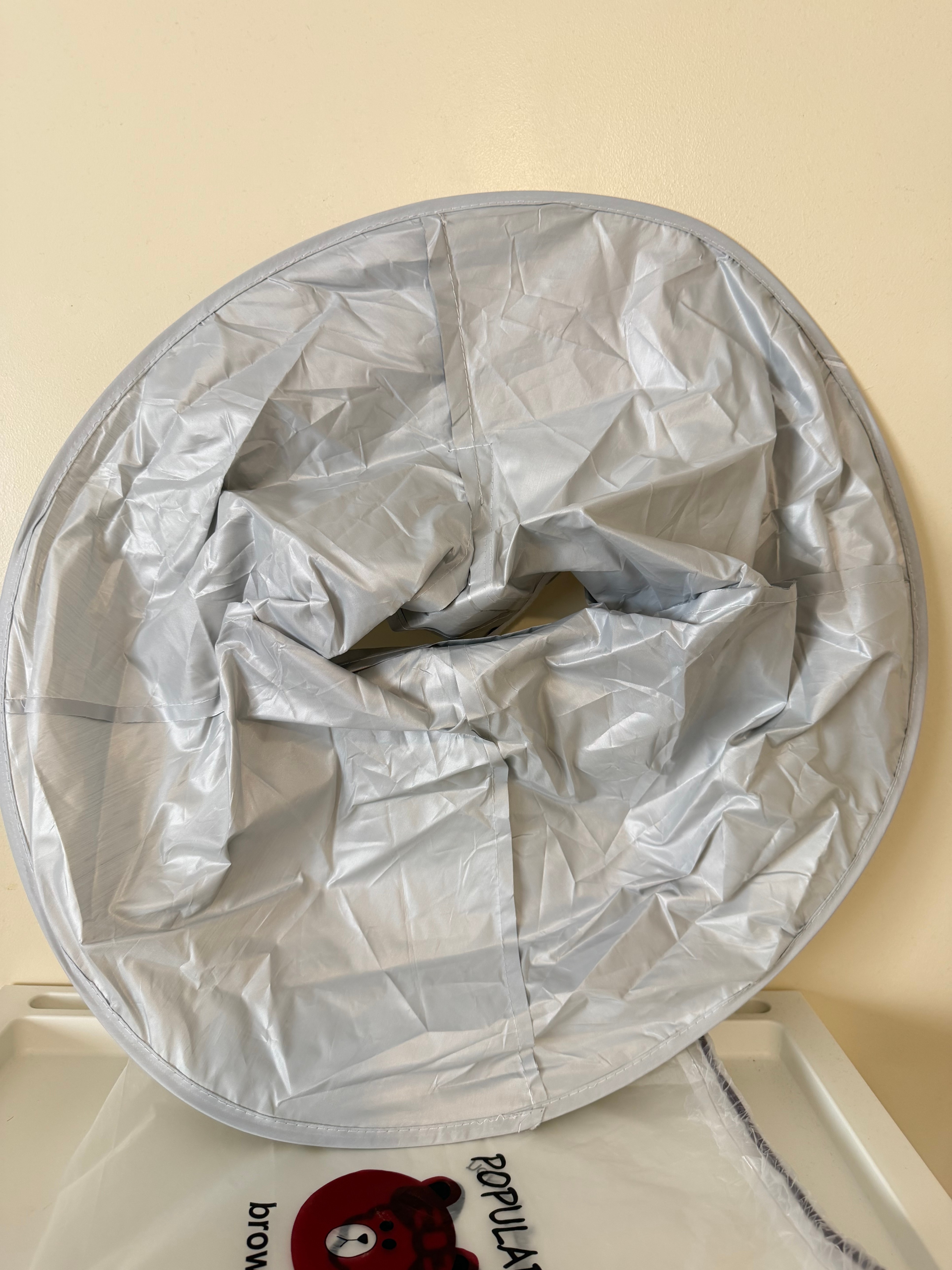 Foldable Hair Cutting Cape with Hair Catcher – Silver - photo 5