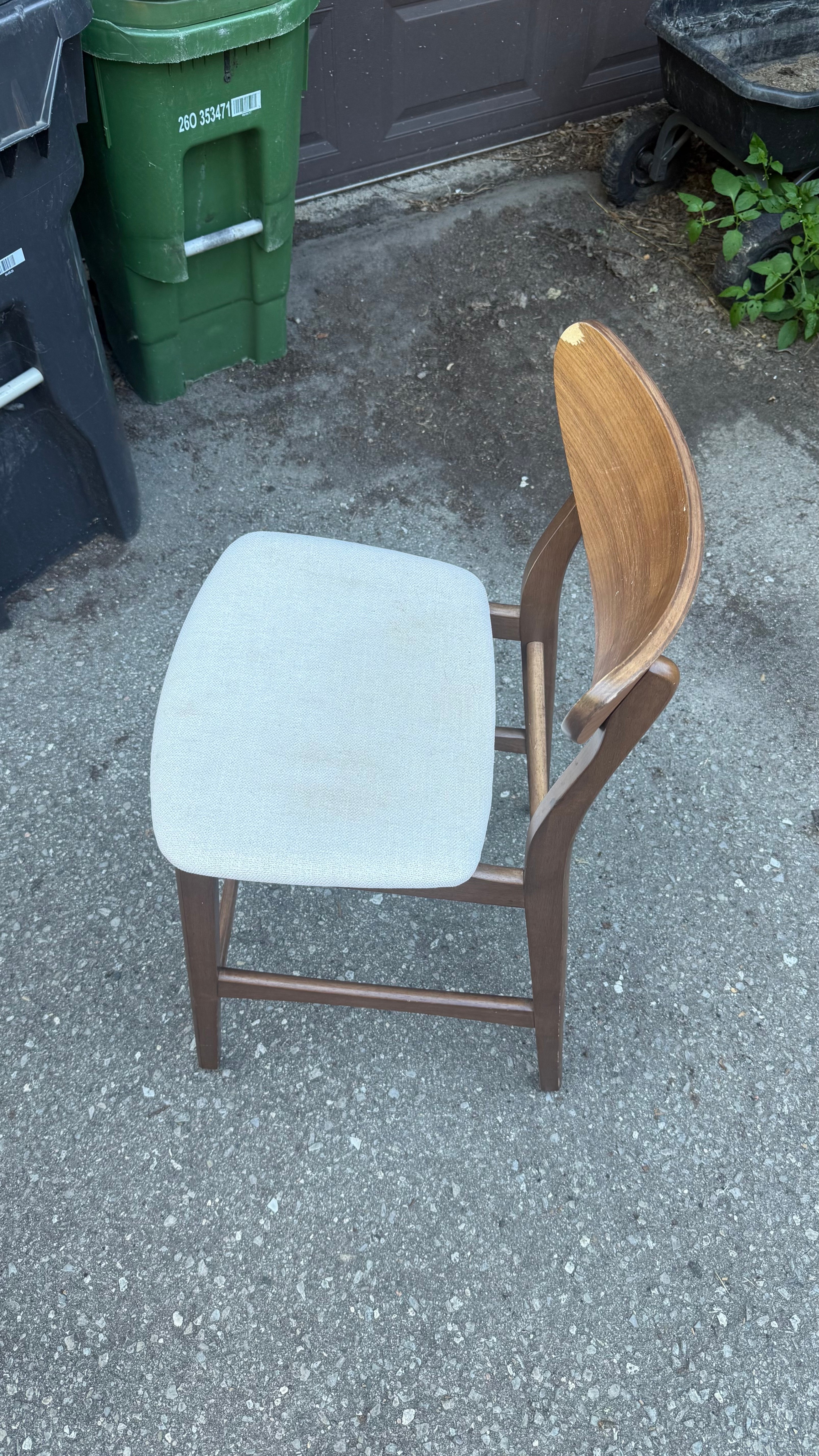 Set of 4 Mid-Century Modern Dining Chairs - photo 3