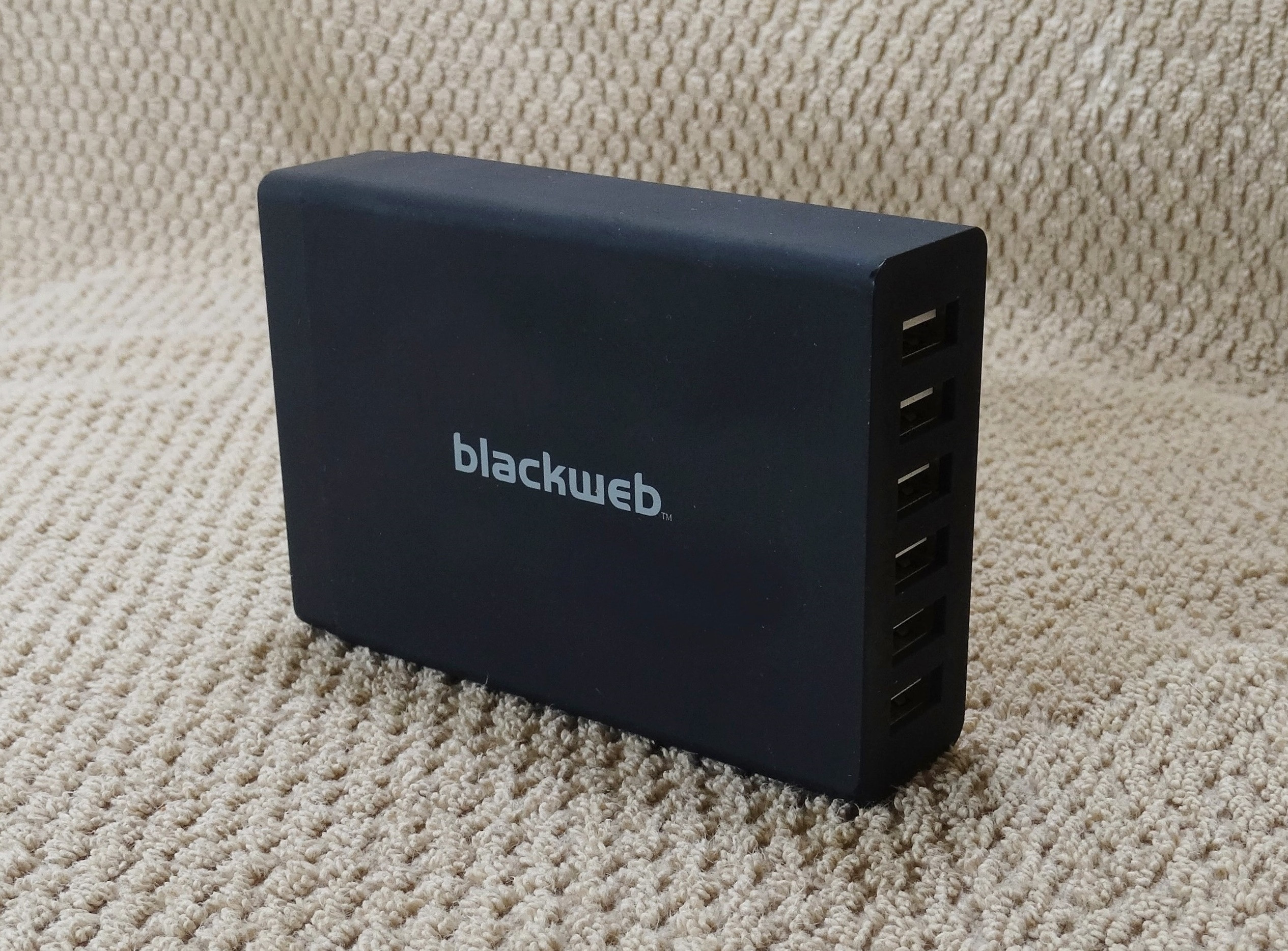 Blackweb LX17BW10 6-Port USB Wall Charger
