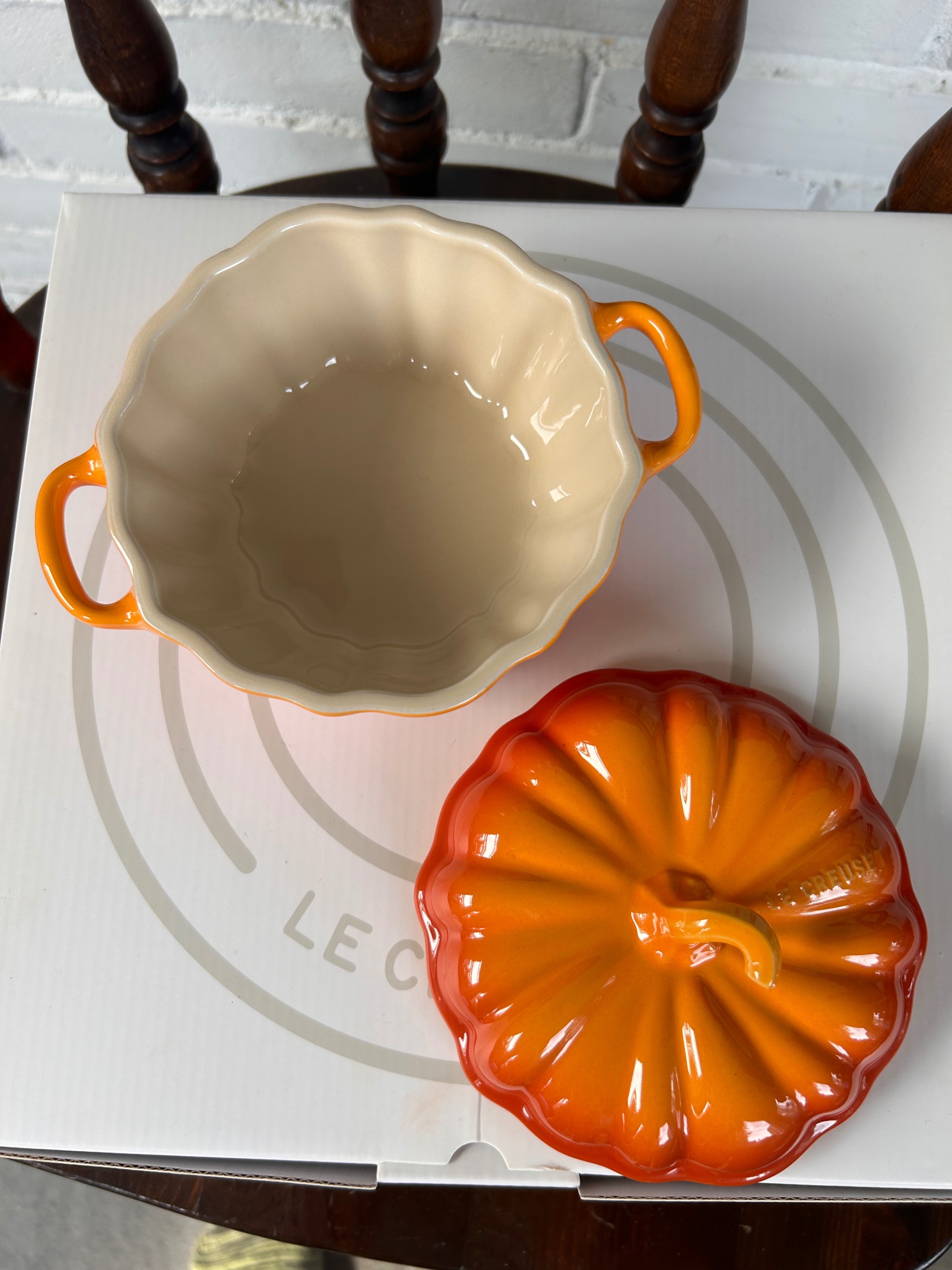 Le Creuset Pumpkin Cocotte - photo 2
