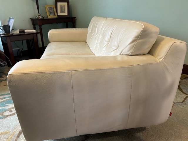 White leather sofa - photo 4