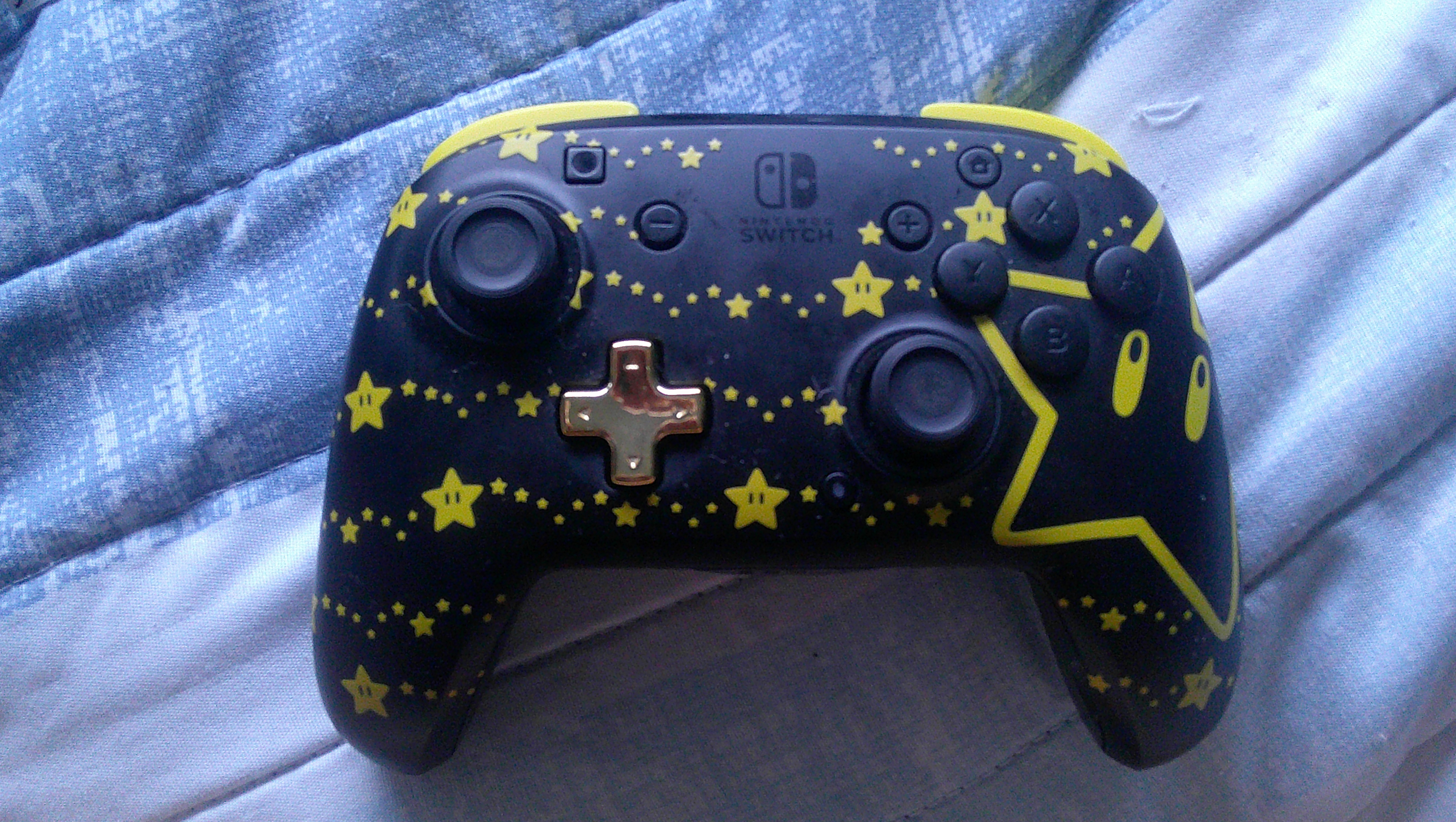 Nintendo Switch Pro Controller - Super Mario Stars Edition