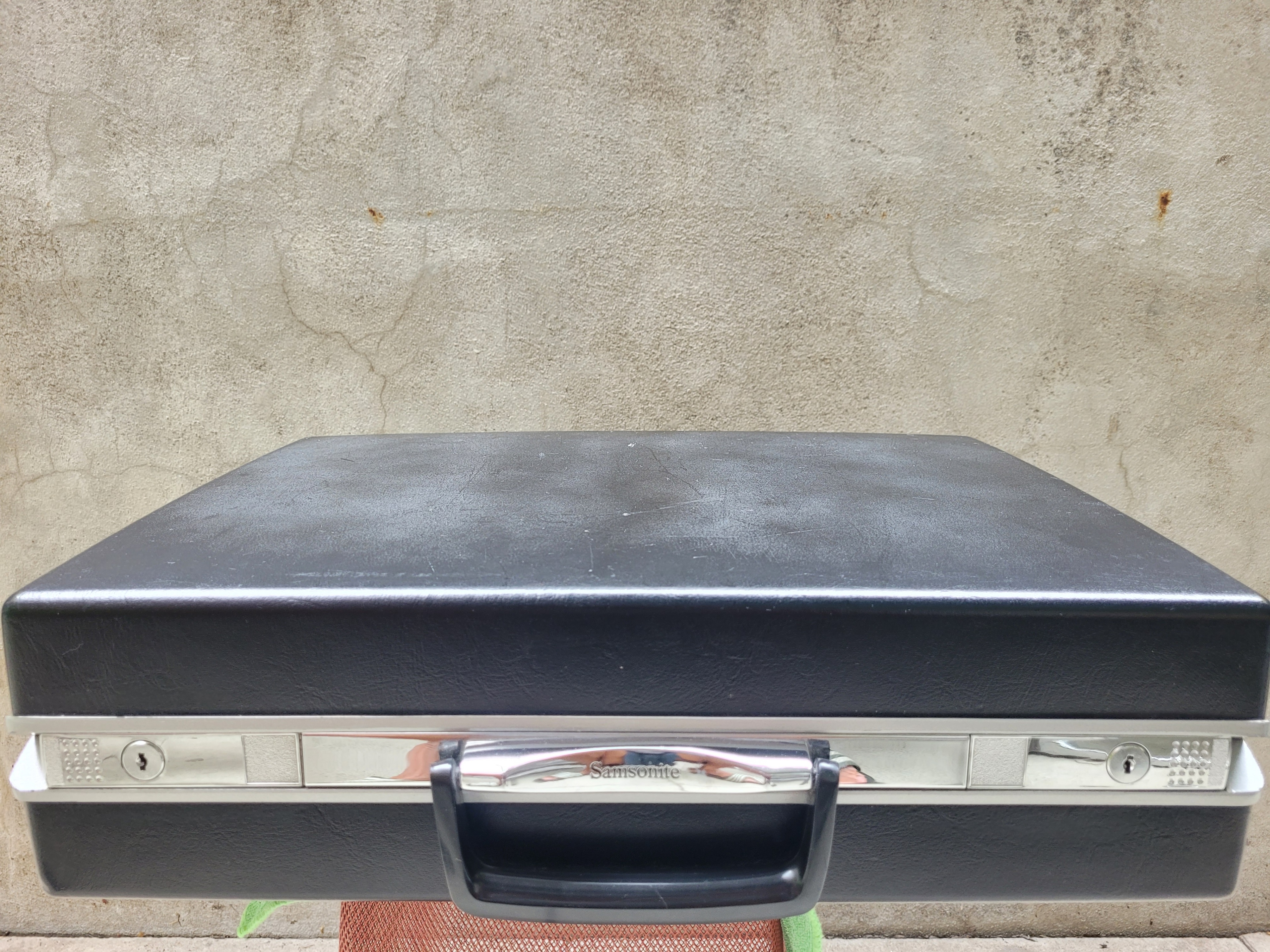 Vintage Hard Shell Samsonite Attache - photo 3