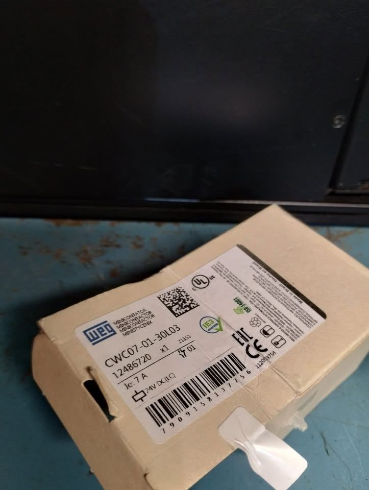 WEG Electric Mini-Contactor Model #:CWC07-01-30L03  3-P - photo 4