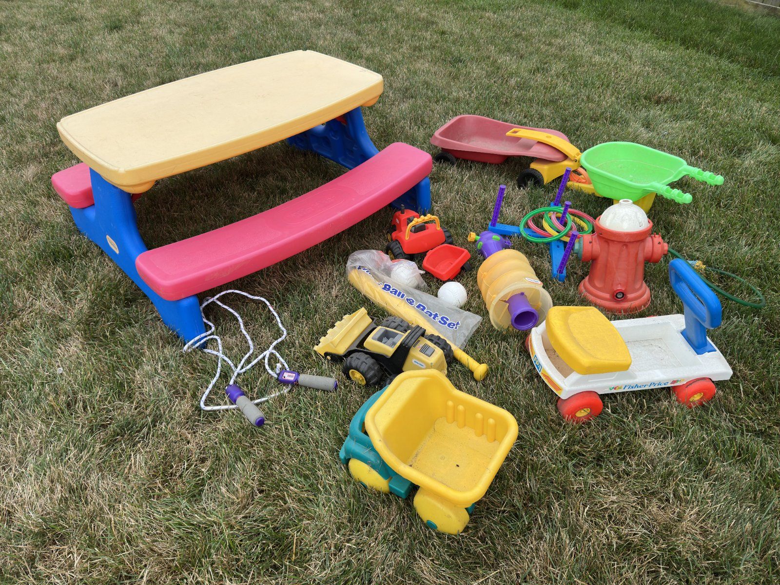 Little Tikes Picnic Table + 11 Assorted Toys