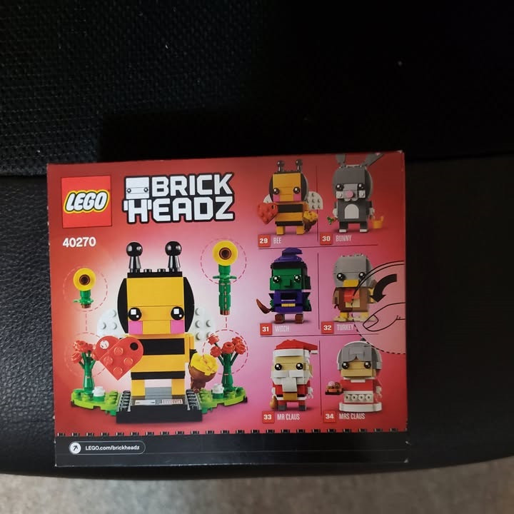 Lego Brickheadz Valentine's Bumble Bee 40270. New in box. - photo 2