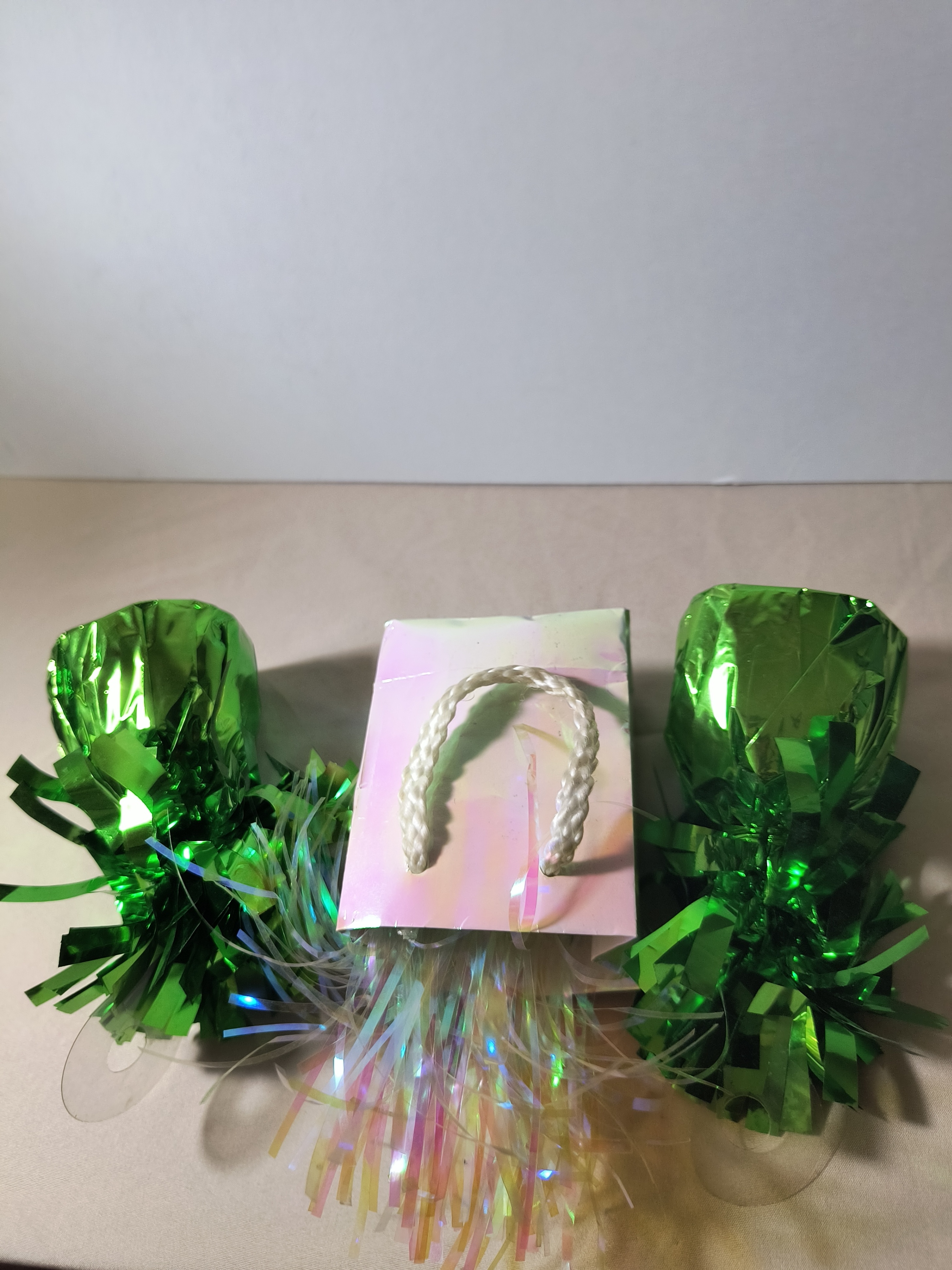 3x Party Balloon Weight Lot: Iridescent Gift Bag & Foils! - photo 2