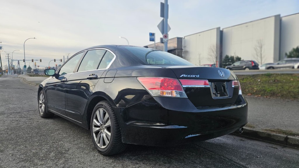 2011 Honda Accord EX-L 4 Cylinders - photo 2