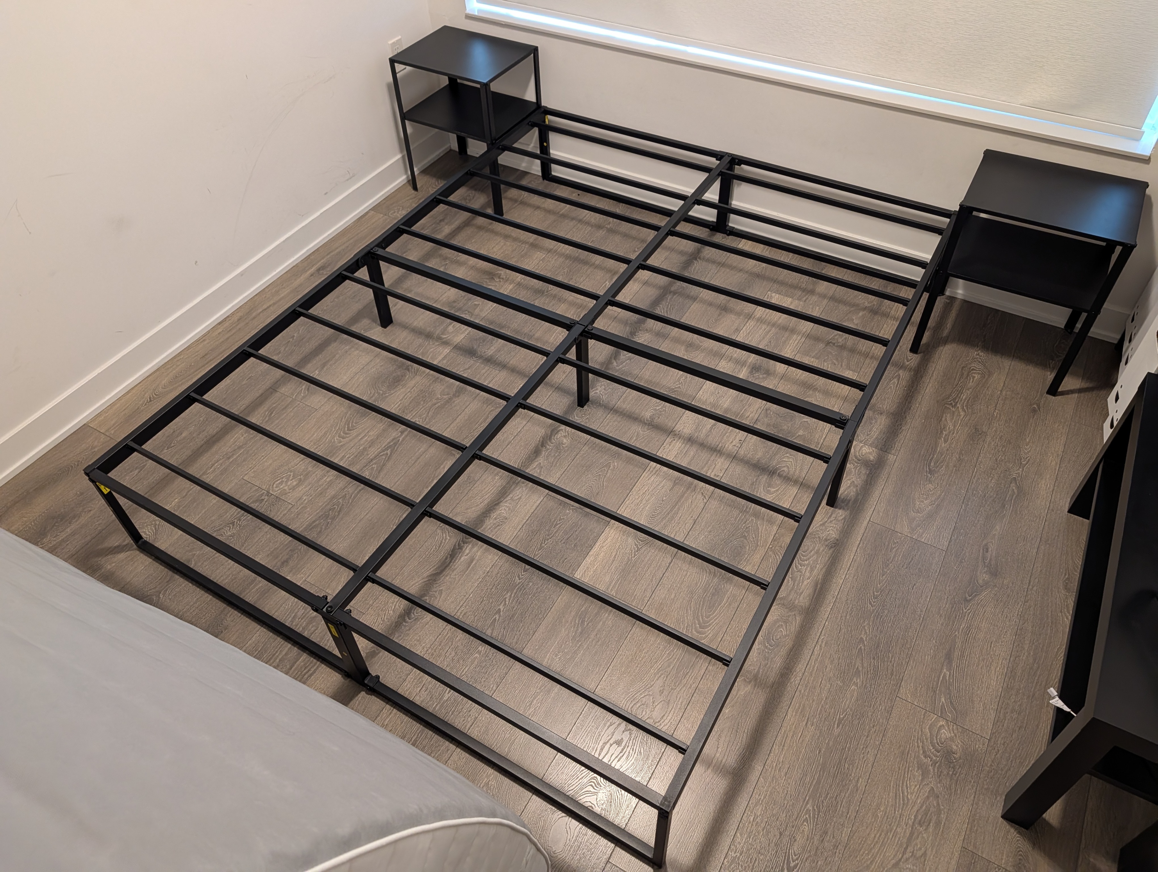 Bedroom Set – Hybrid Firm Mattress + Steel Frame + 2 Nightstands - photo 3