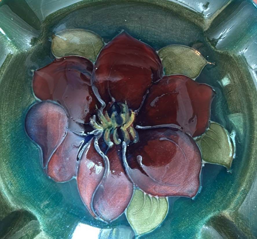 Vintage Moorcroft Hibiscus Octagonal Ashtray 4.5” - photo 2