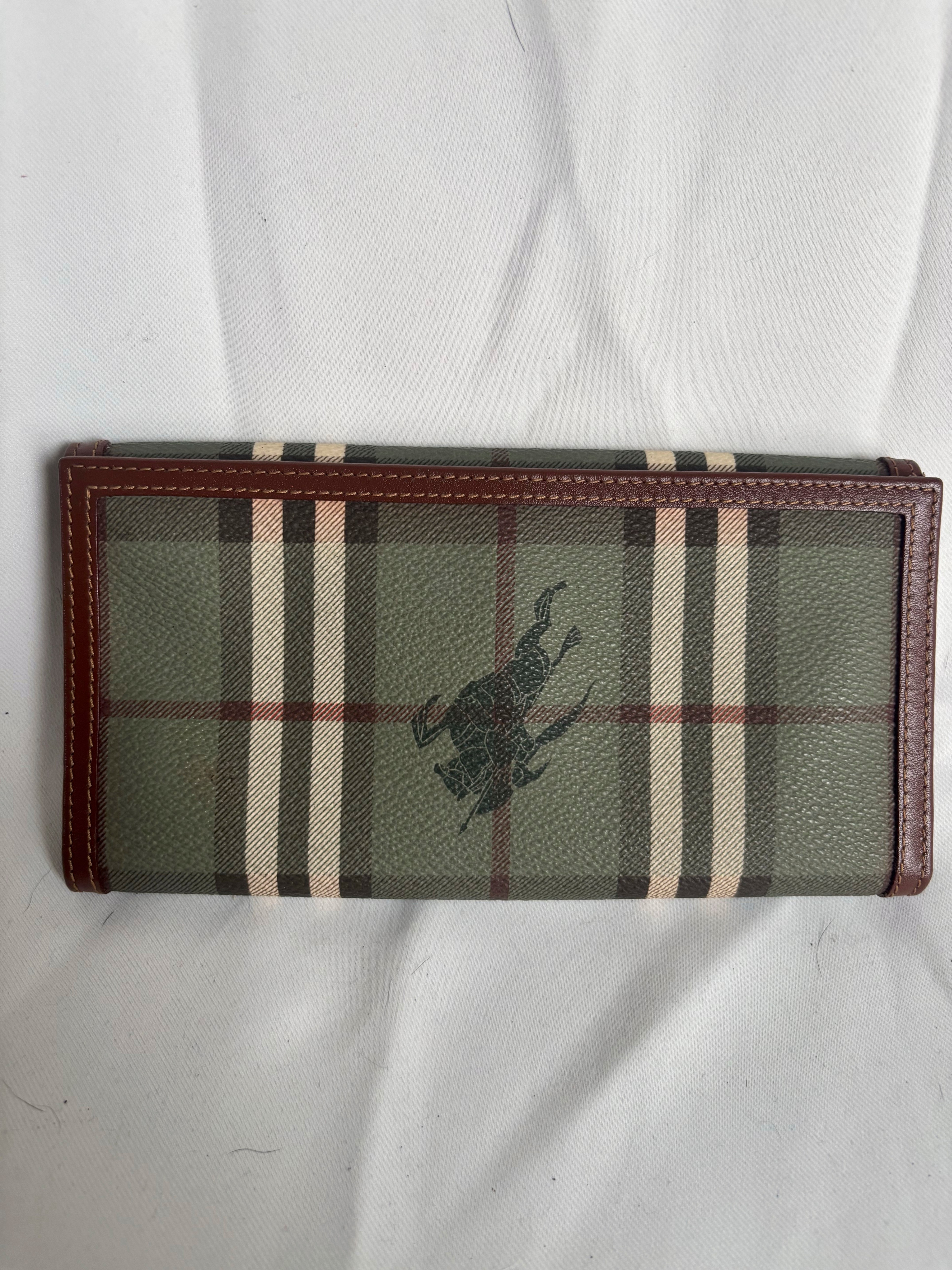 authentic Burberry Green Nova Check Organizer ** RARE - photo 2