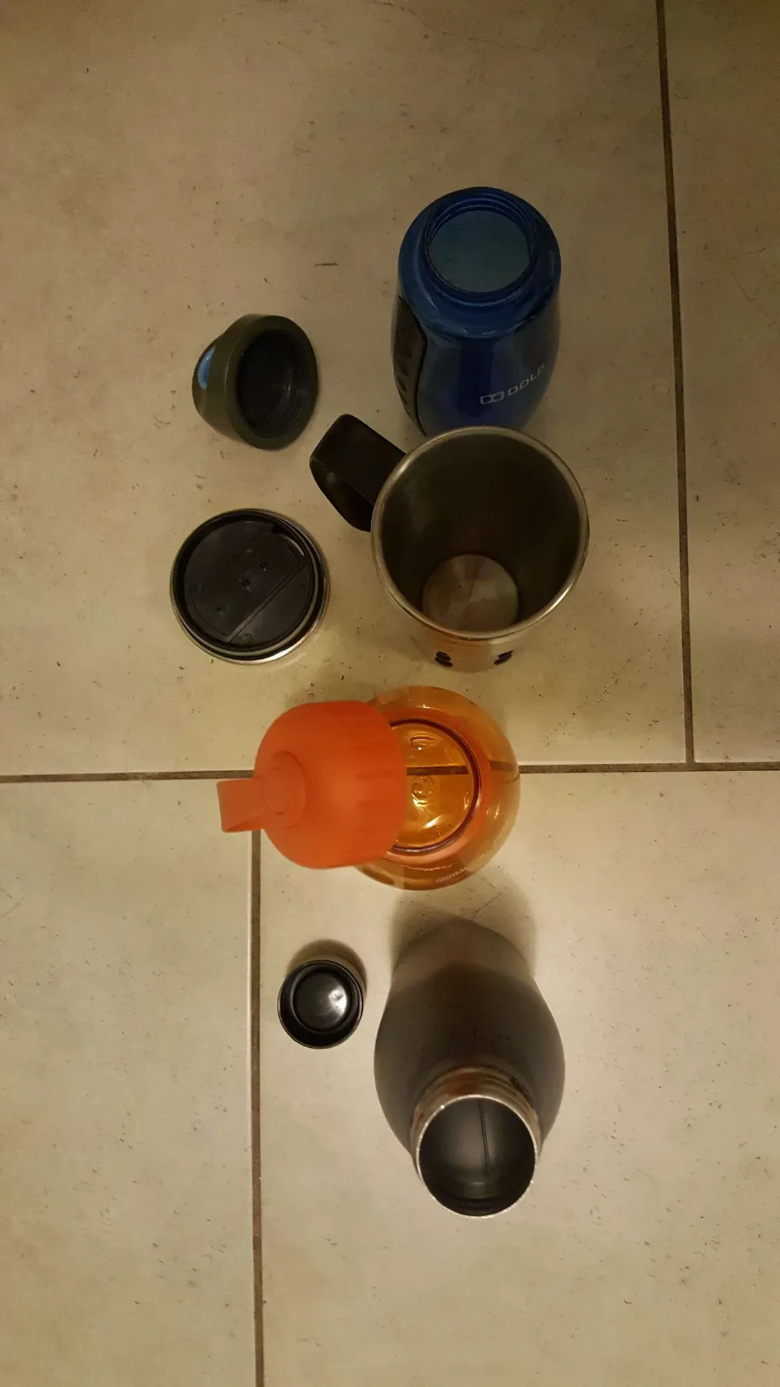 Various water bottles & travel coffee mugs - photo 4